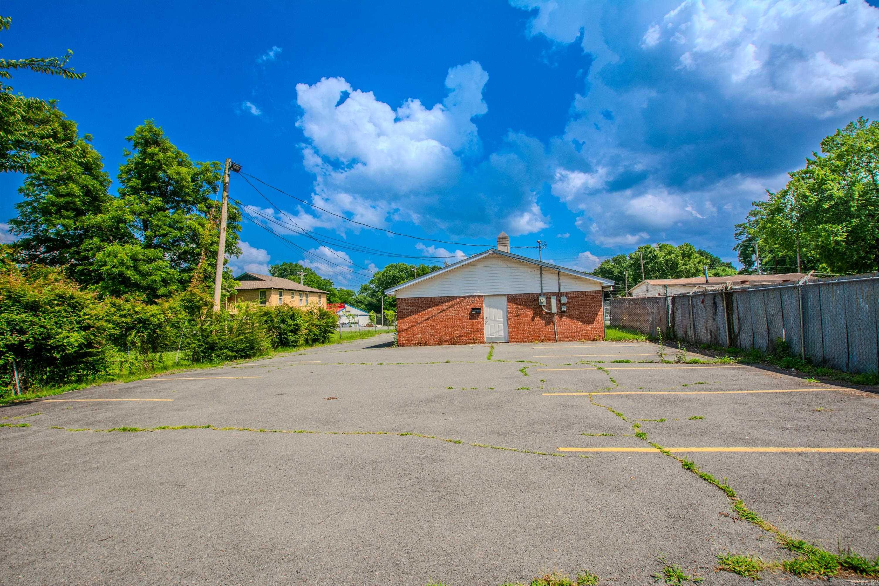 4721 E Broadway St  North Little Rock, AR