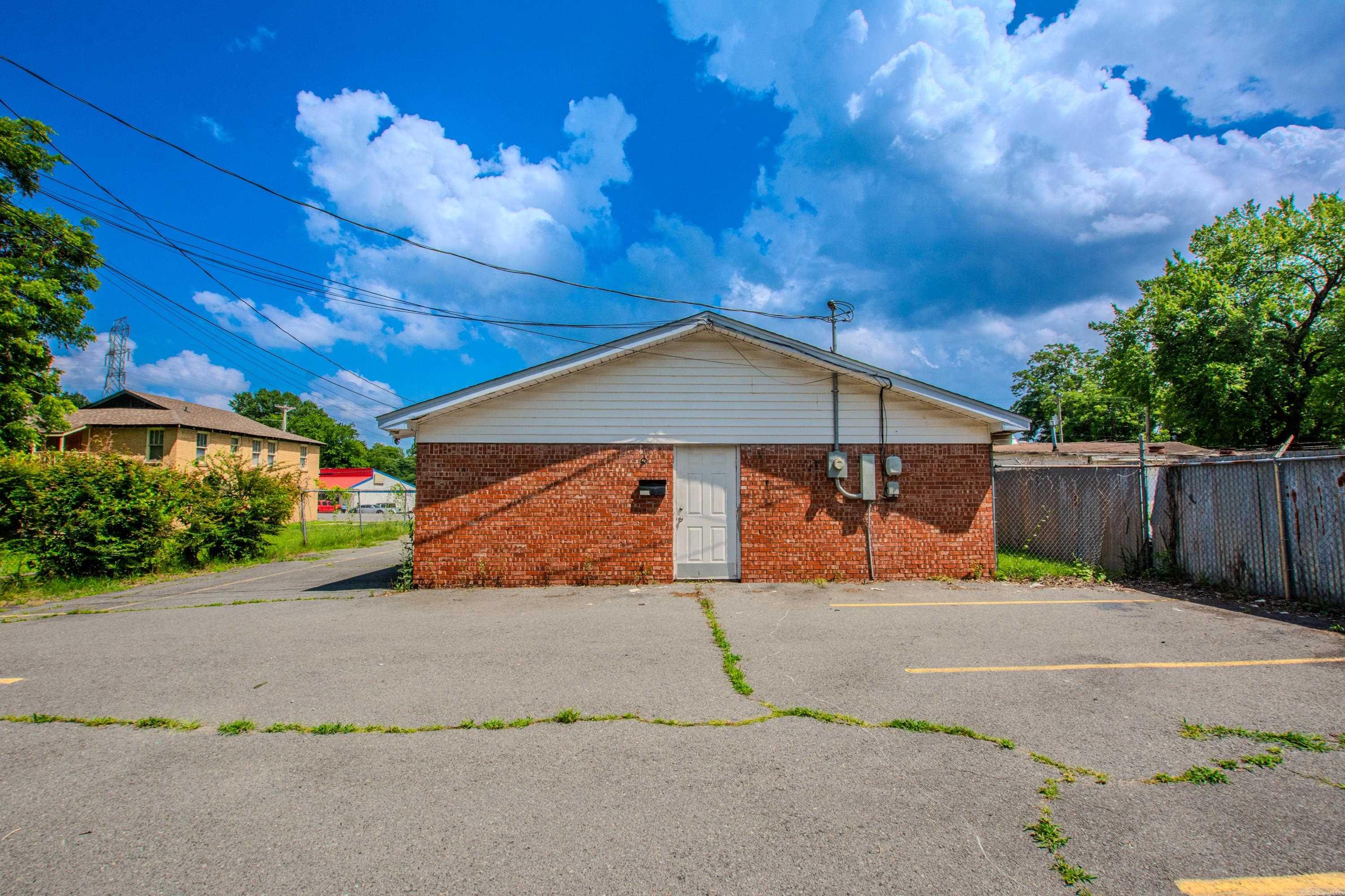 4721 E Broadway St  North Little Rock, AR