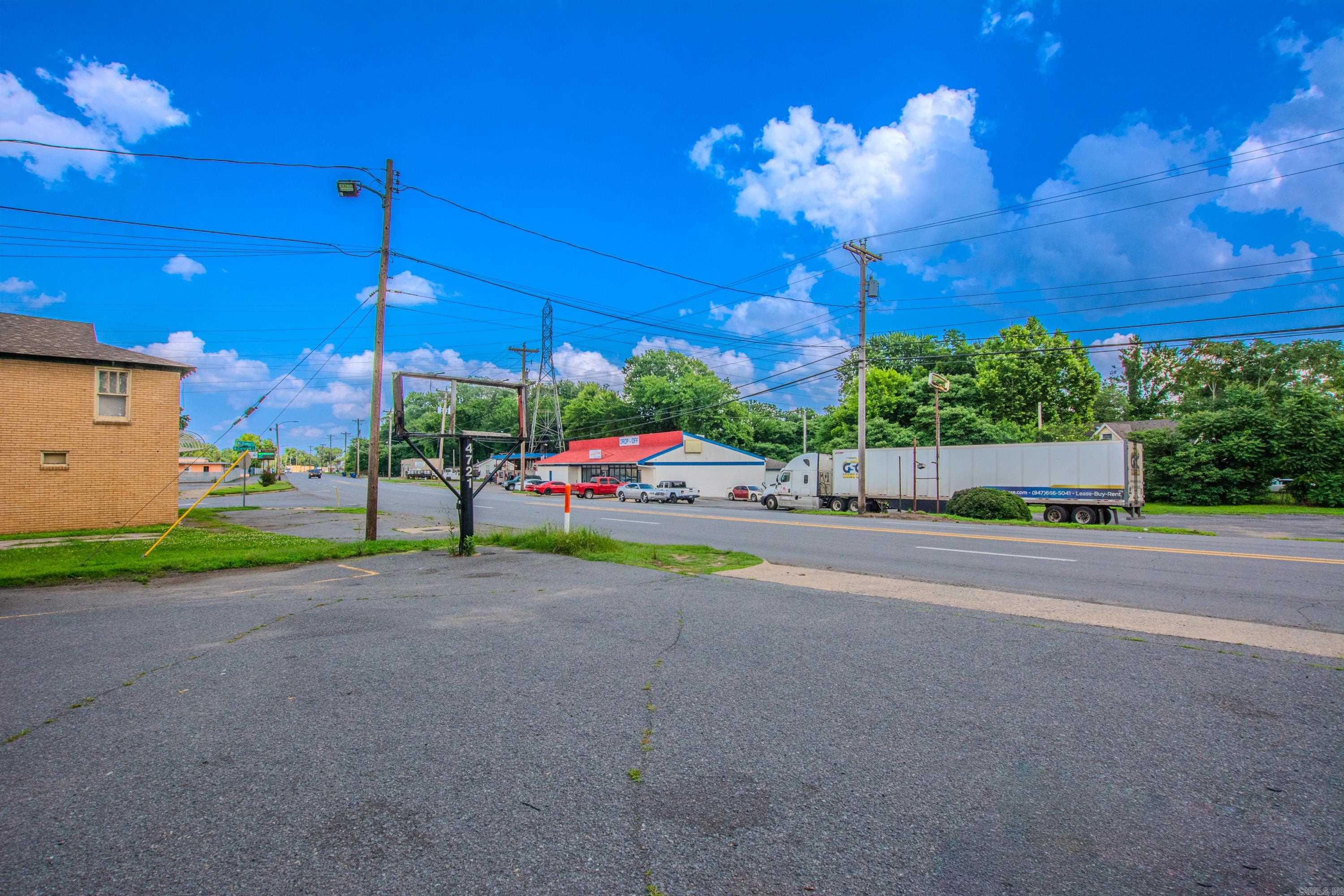 4721 E Broadway St  North Little Rock, AR