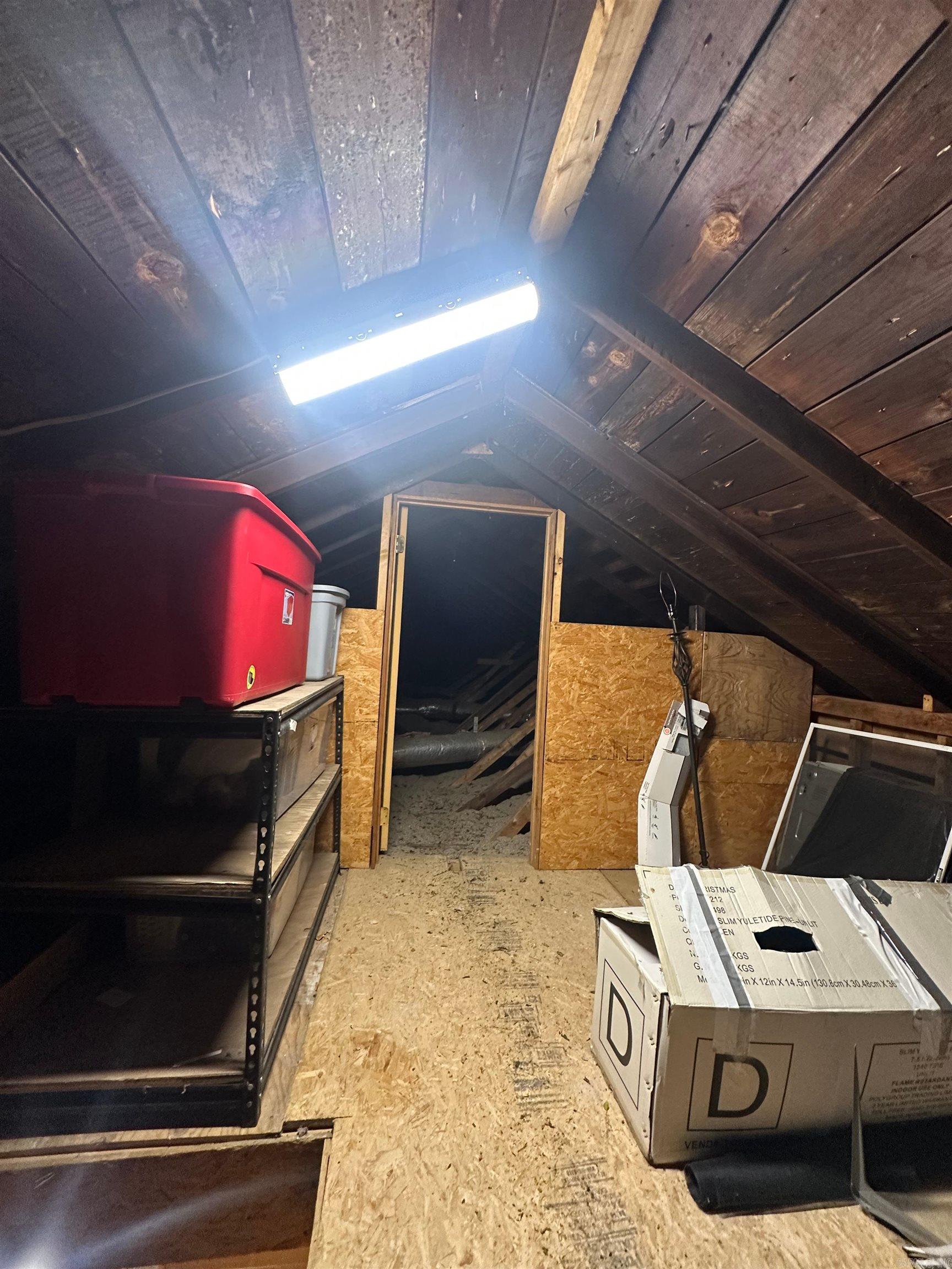 160 N Oak  Newark, AR