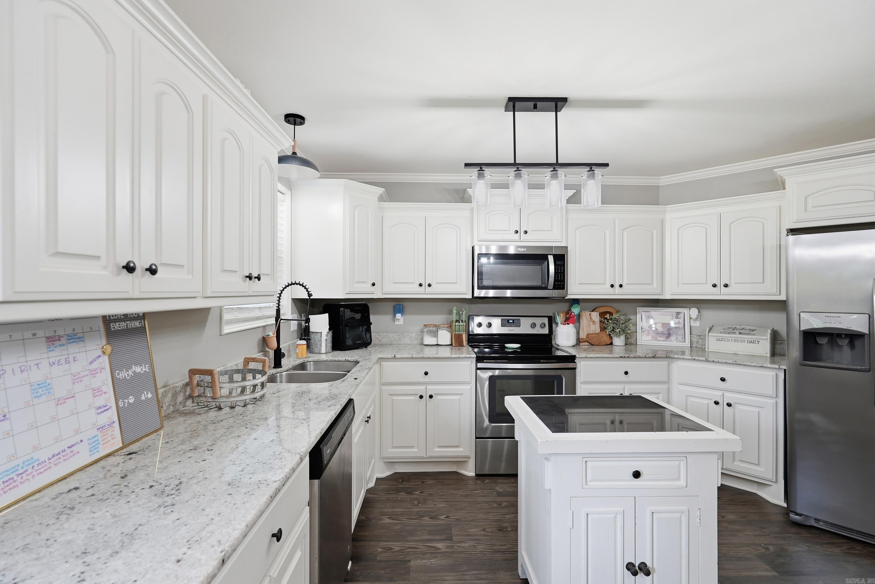 1135 J W  Benton, AR