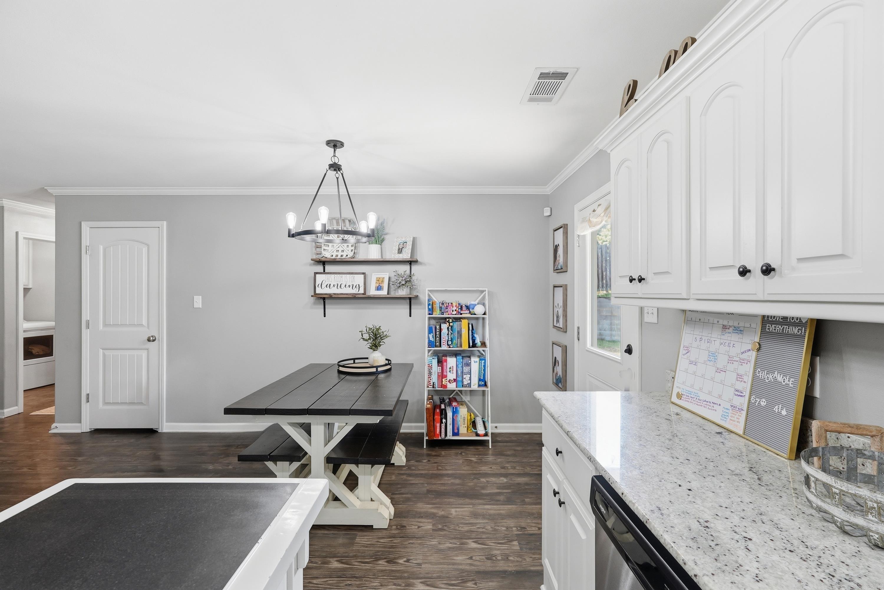 1135 J W  Benton, AR