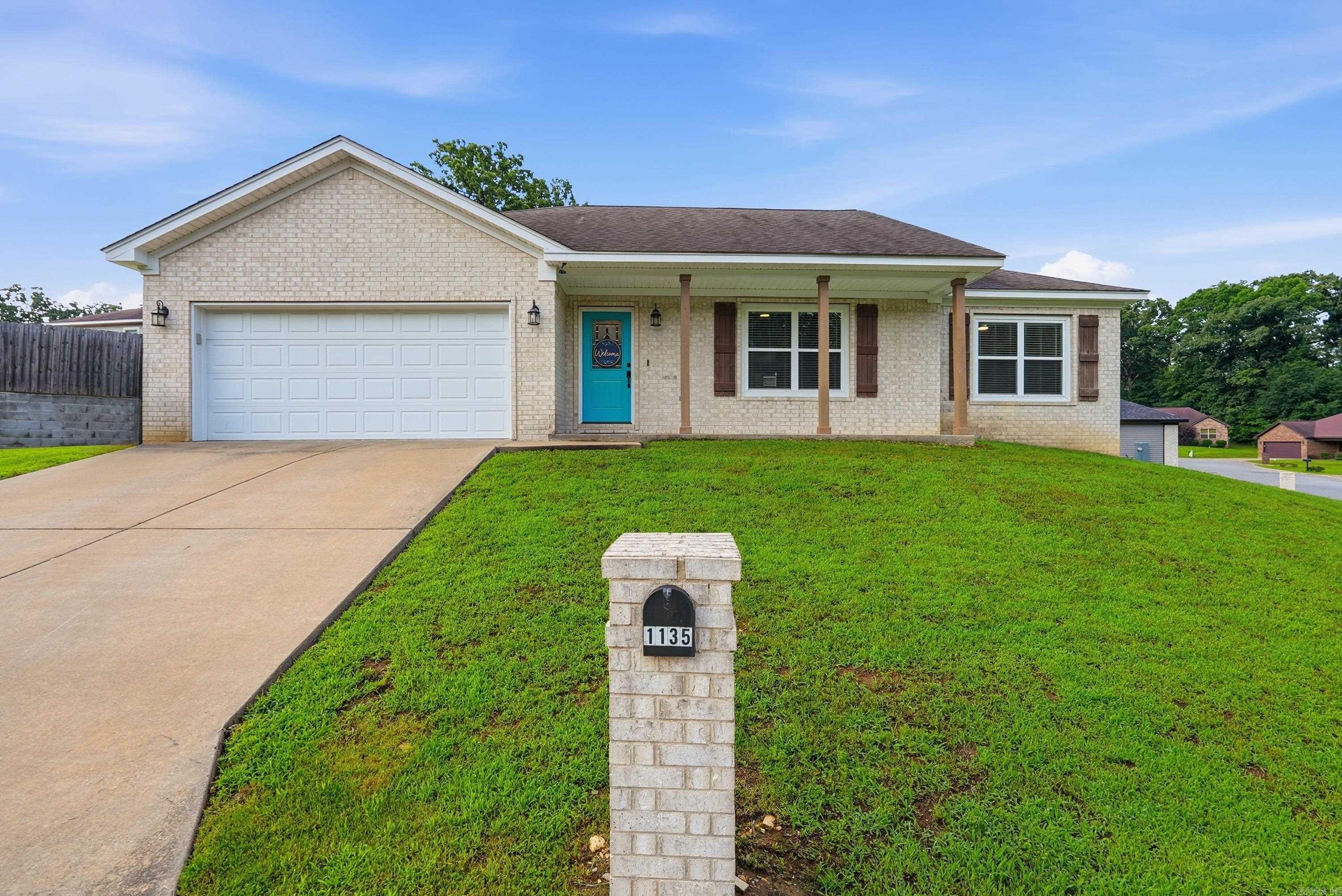 1135 J W  Benton, AR