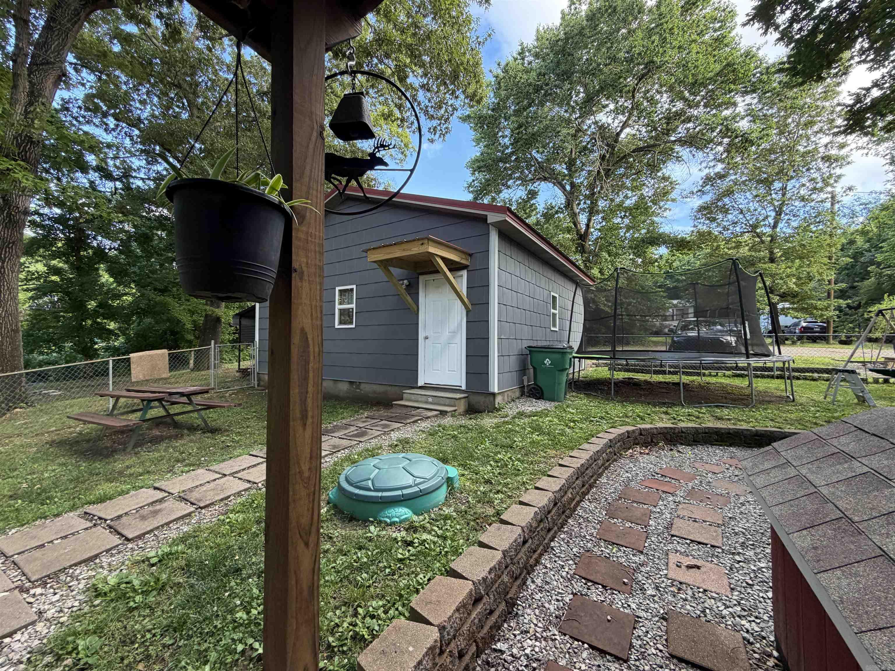 277 N 6th Street  Flippin, AR