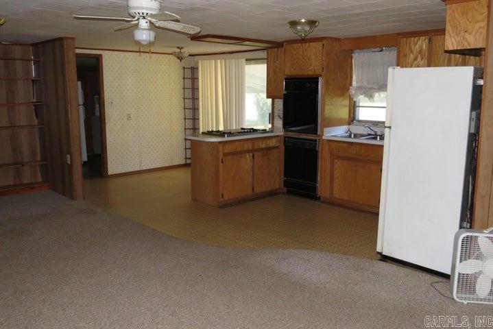 1457 W River Drive  Strawberry, AR