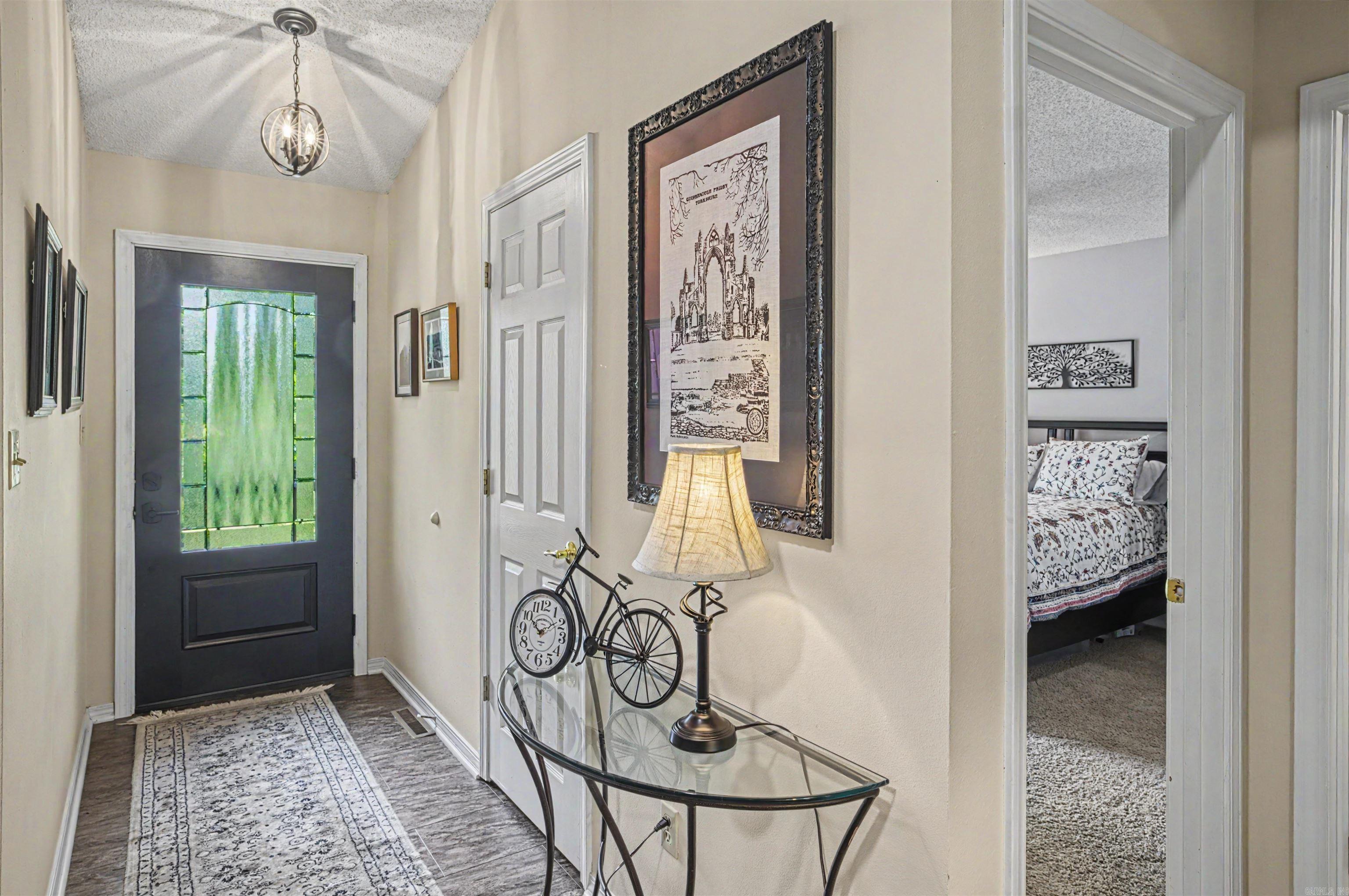 11 Alicante Ln  Hot Springs, AR
