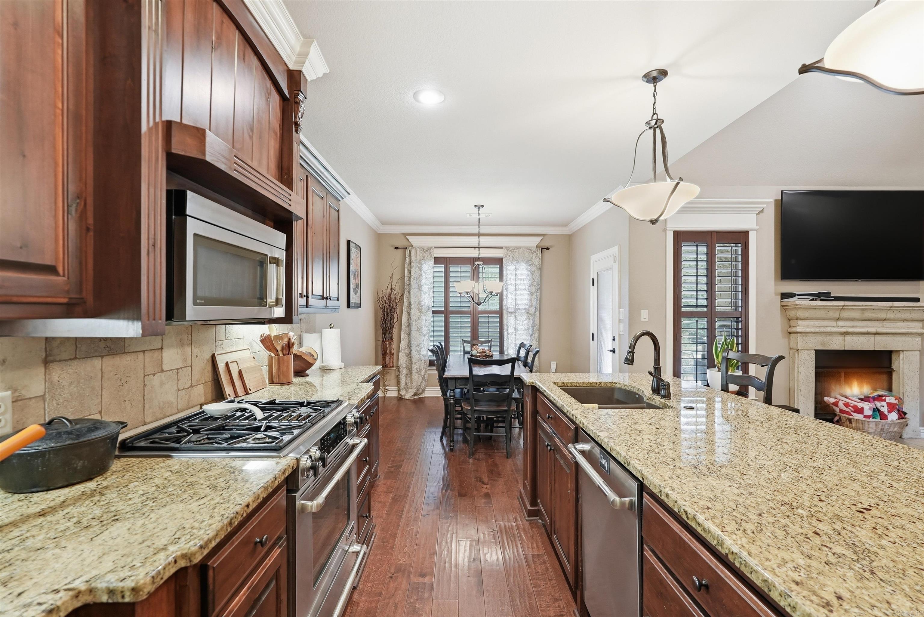 12 Cedar  Maumelle, AR