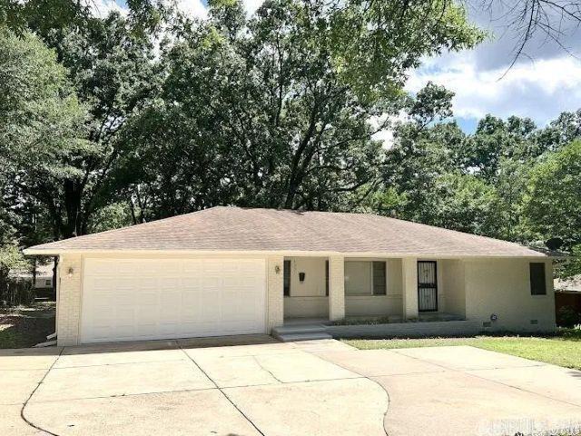 7301 W Markham  Little Rock, AR