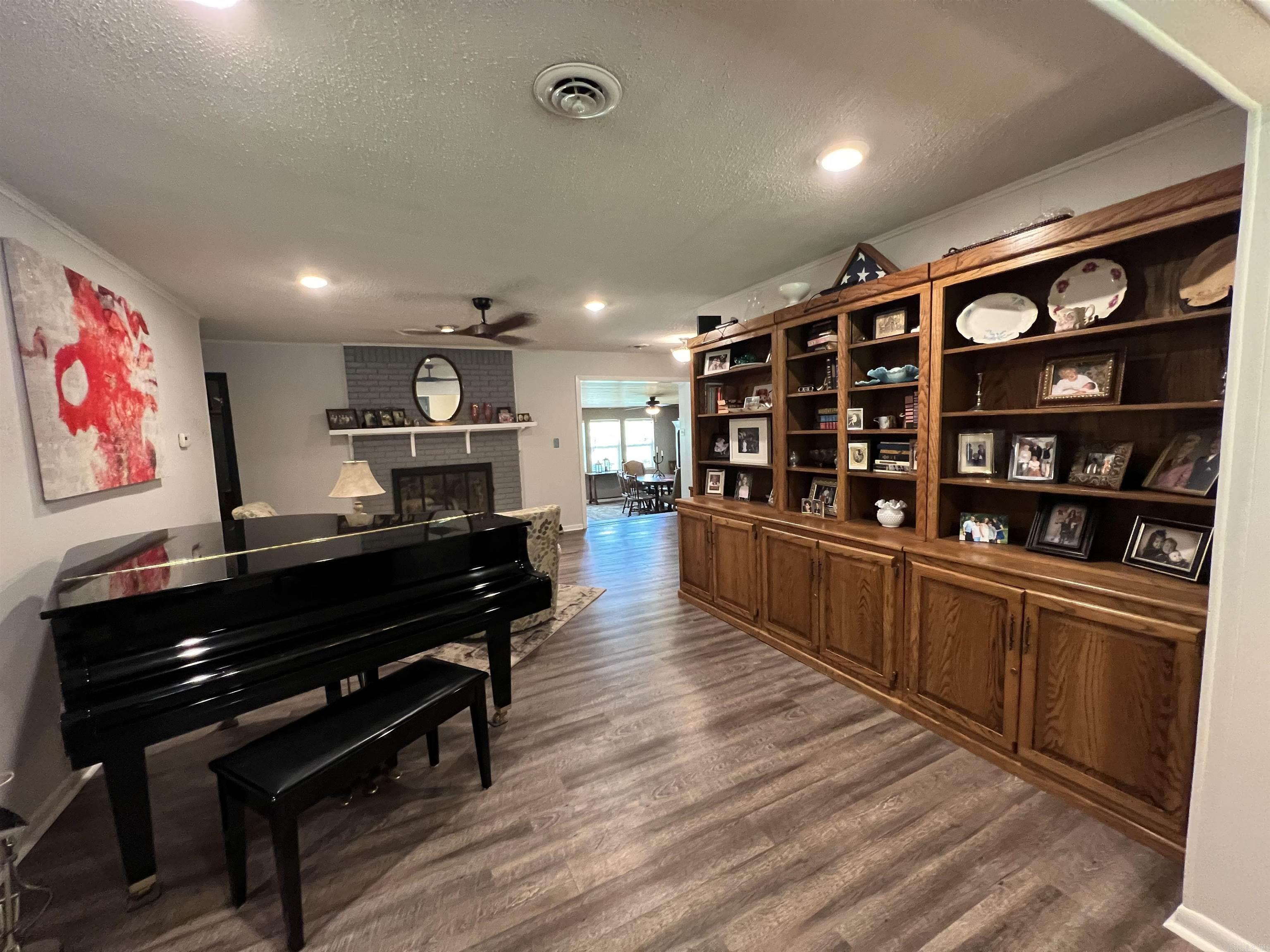 876 S 16  Piggott, AR