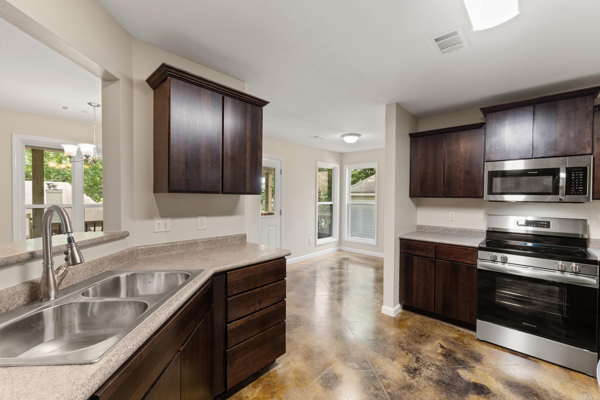 2107 Sweetgum  Jonesboro, AR