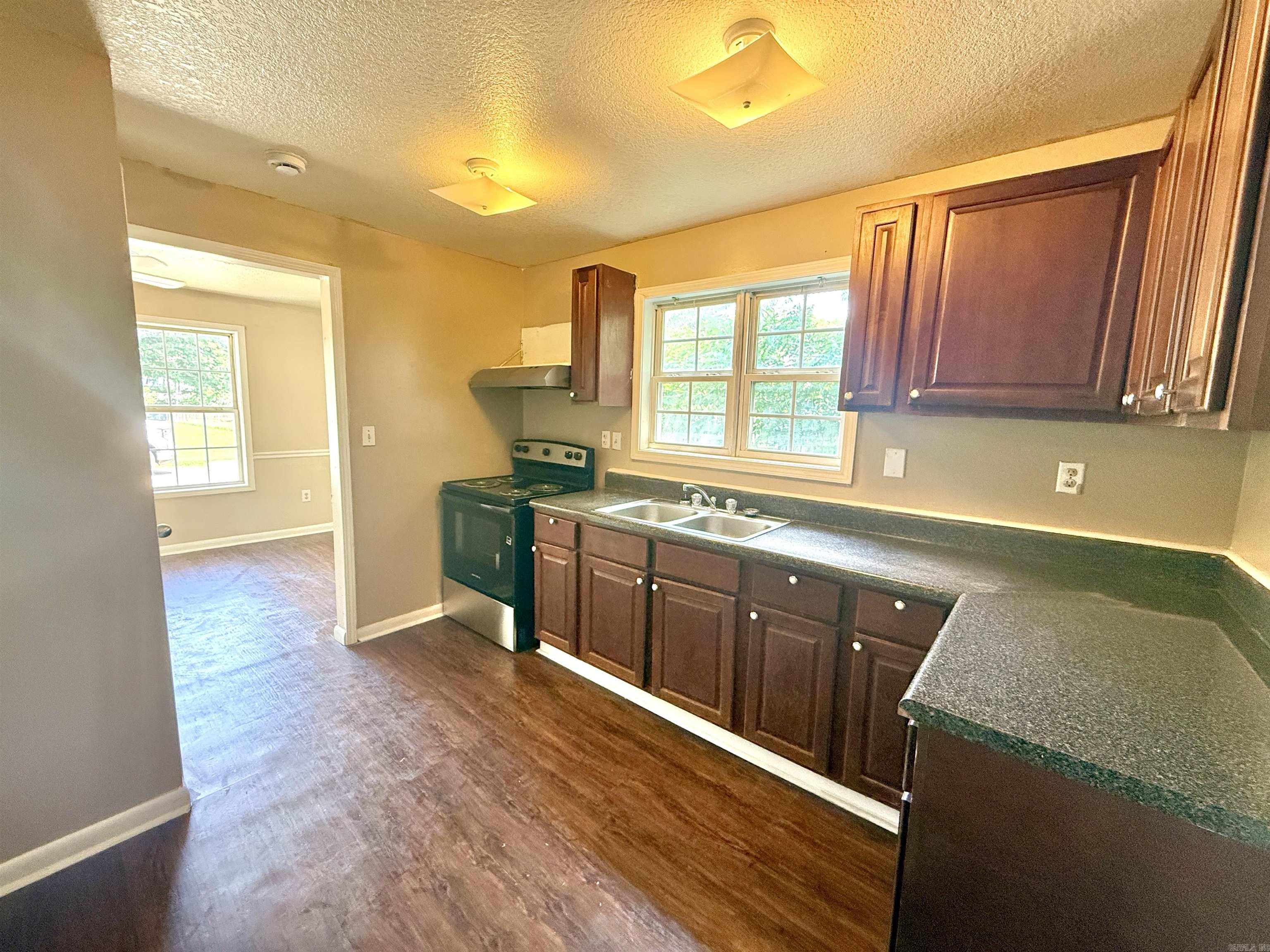 529 Ellis  Trumann, AR