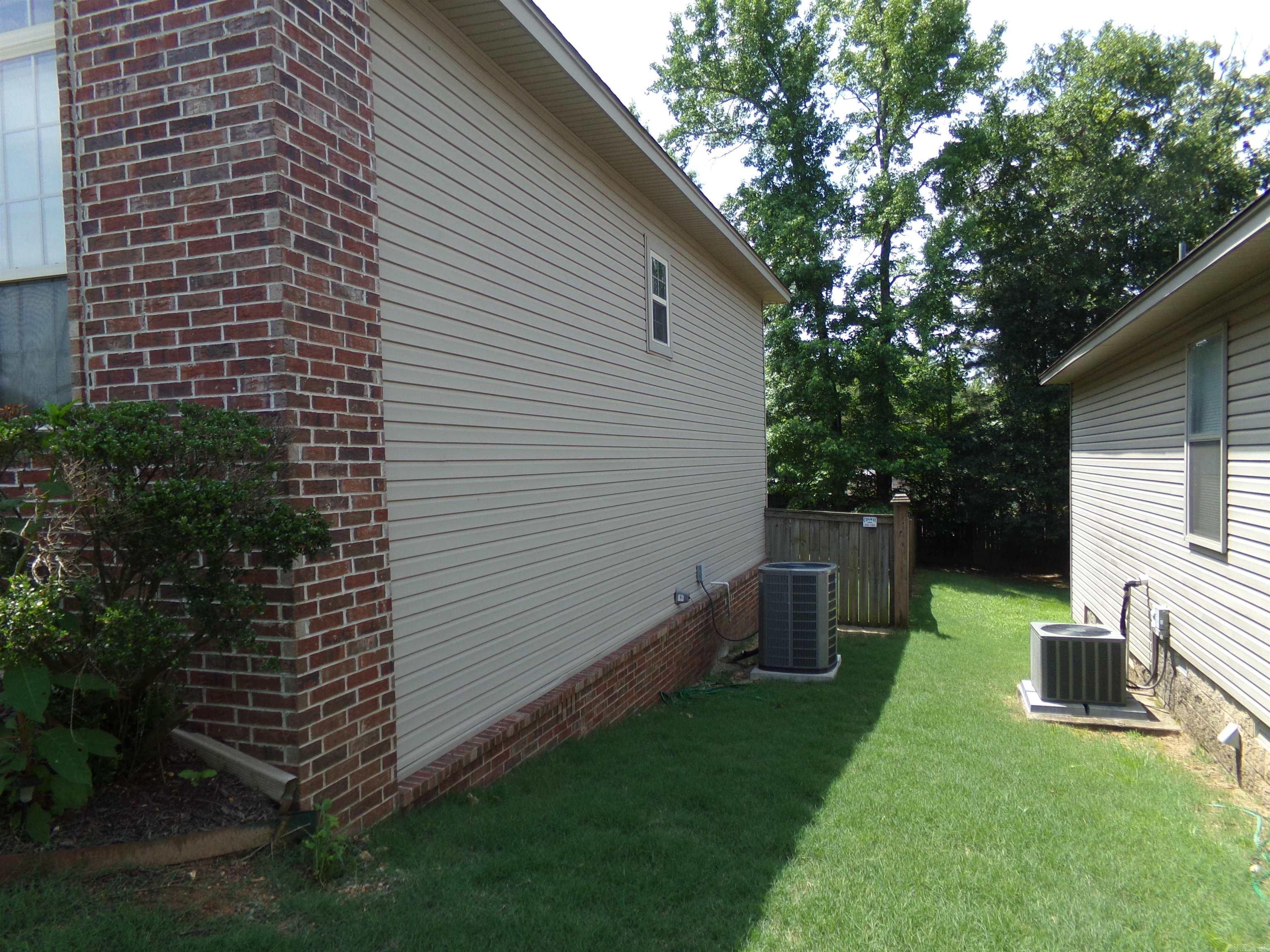 37 Woodridge Drive  Little Rock, AR
