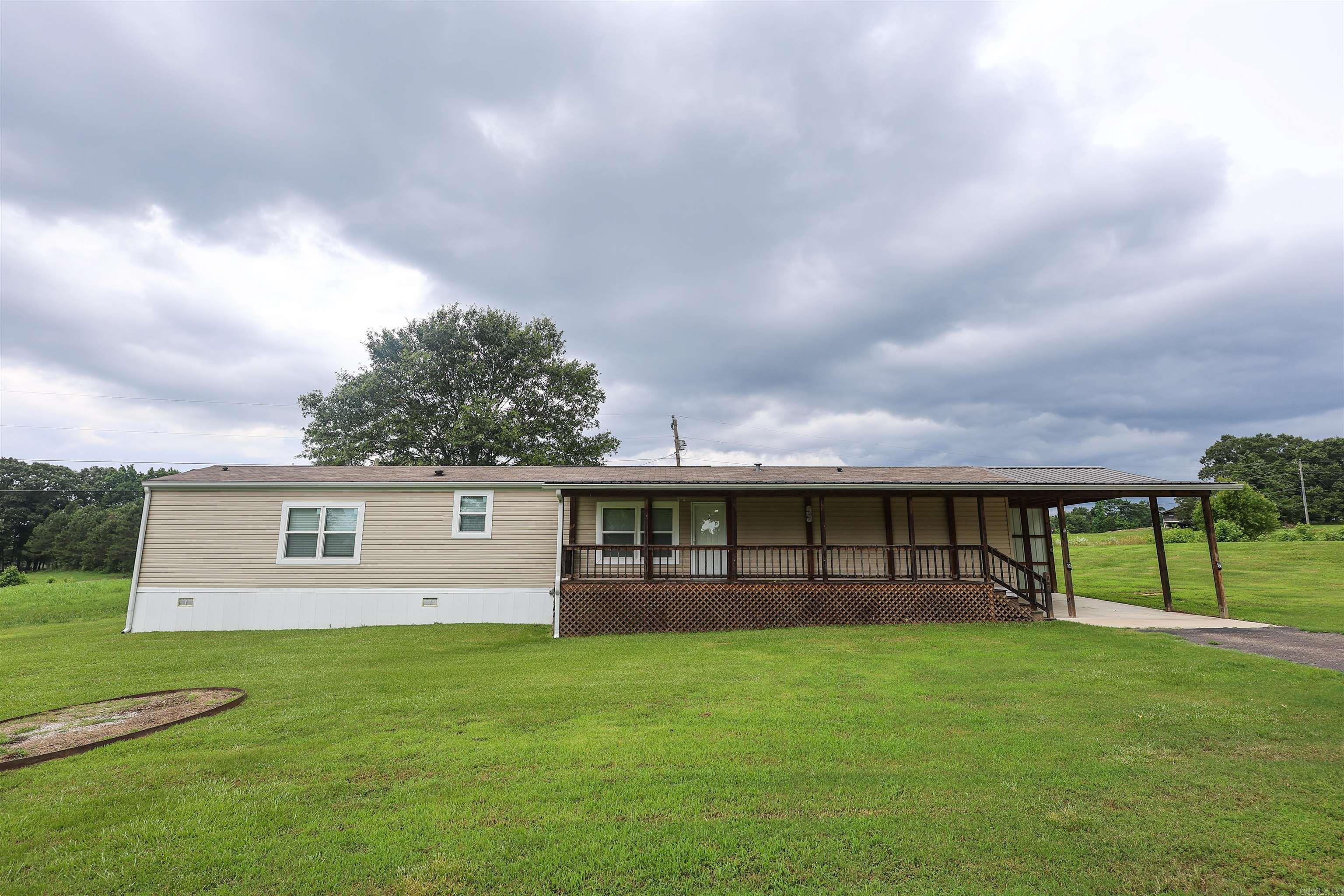 101 Barentine  Amity, AR