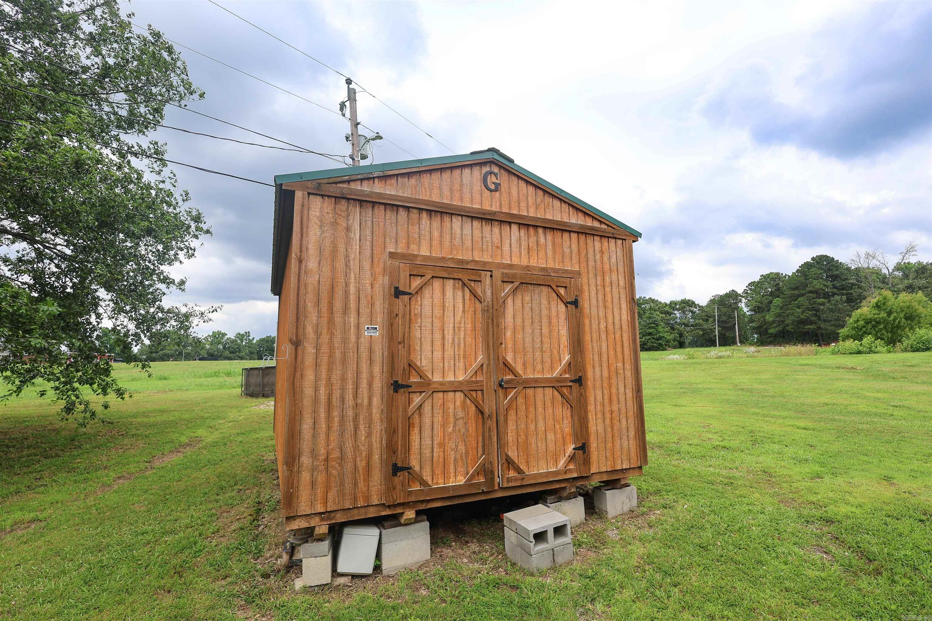 101 Barentine  Amity, AR