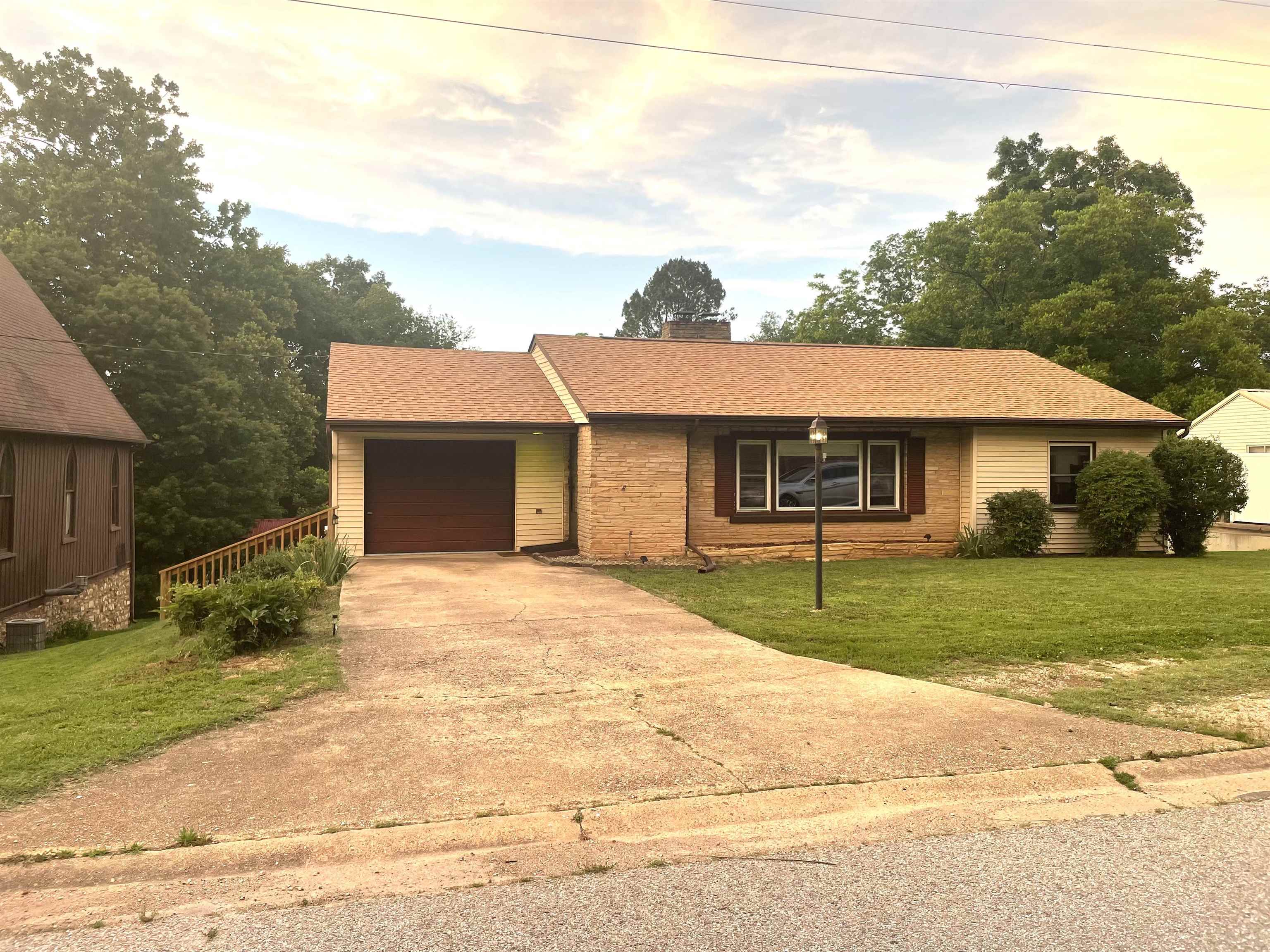 535 Main Street  Mammoth Spring, AR