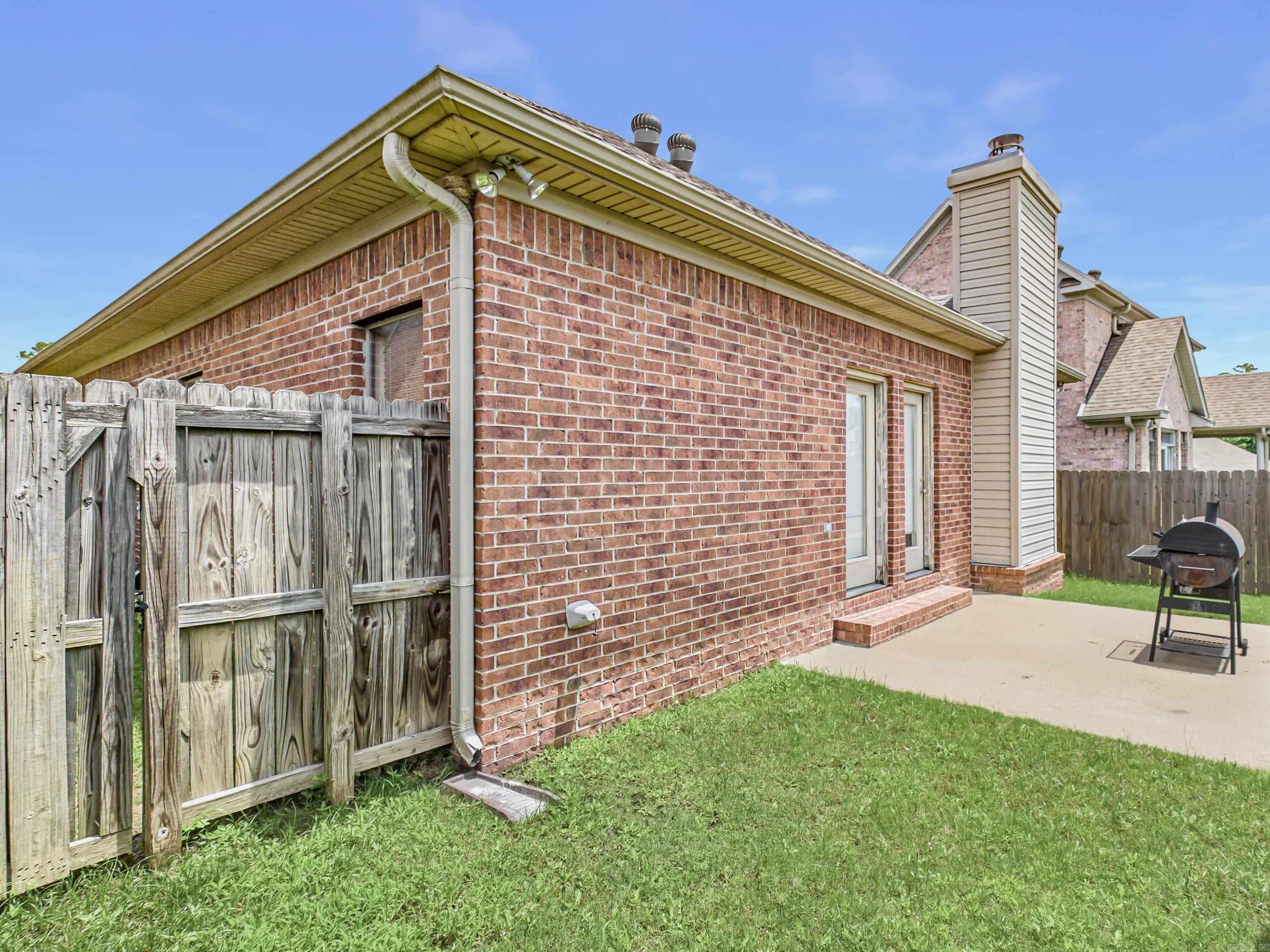 5 Village  Maumelle, AR