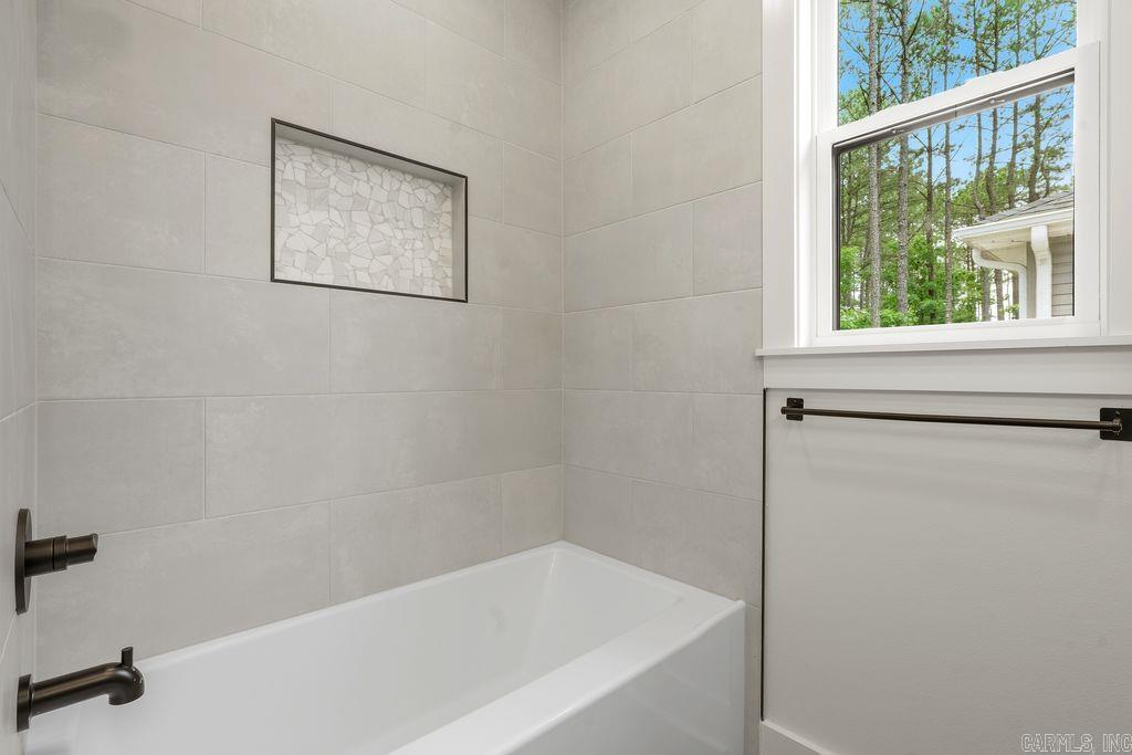 323 Maderas Drive  Hot Springs Village, AR