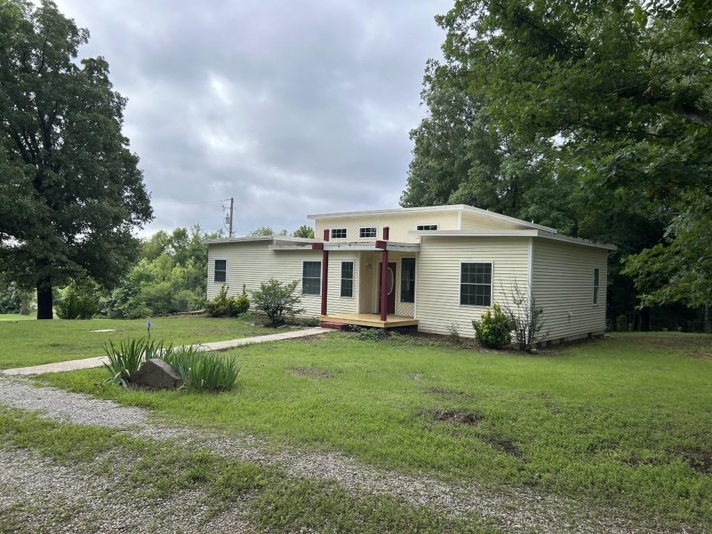 318 S Riggsville  Mountain View, AR