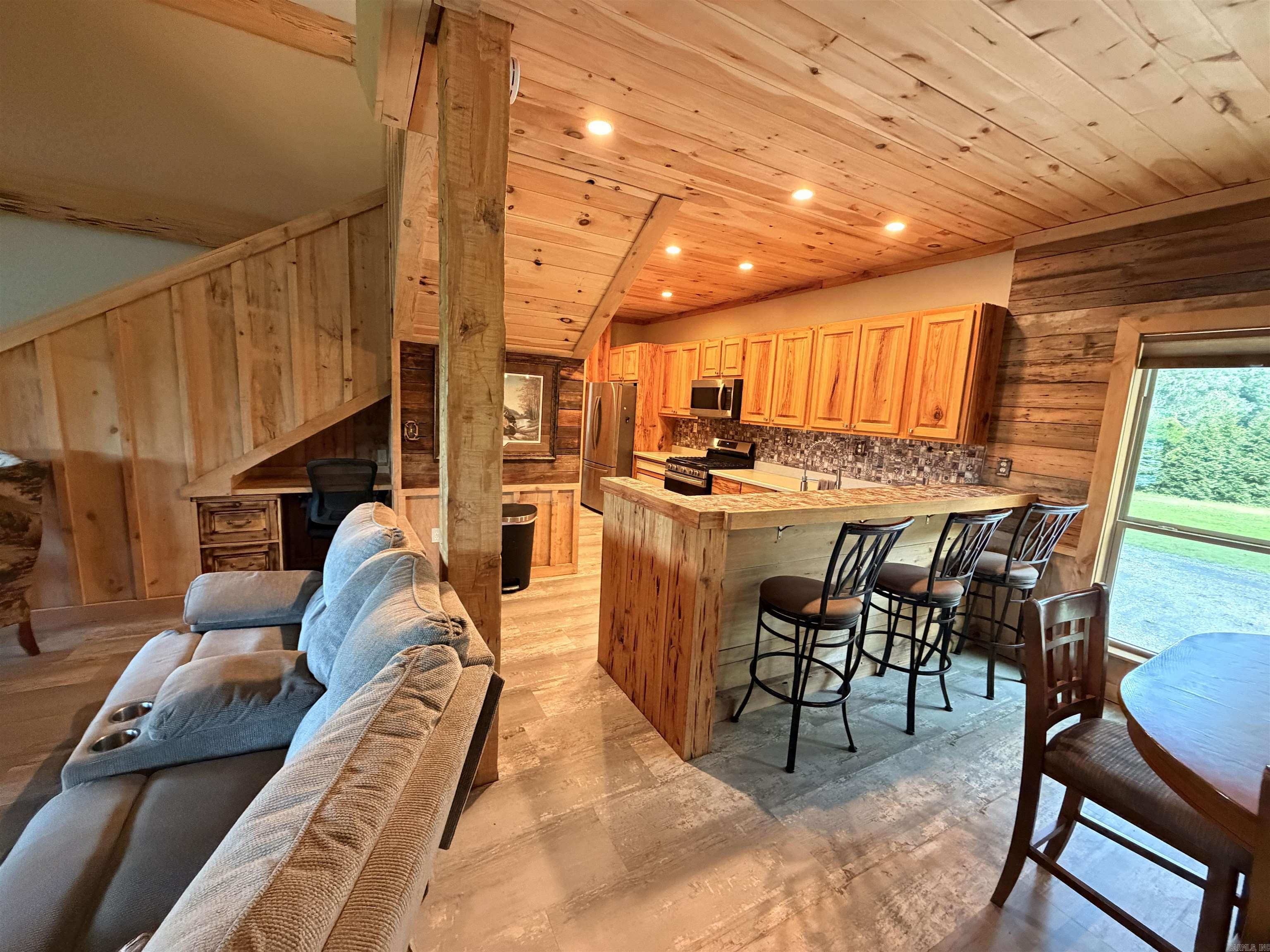10853 Dabler  Des Arc, AR