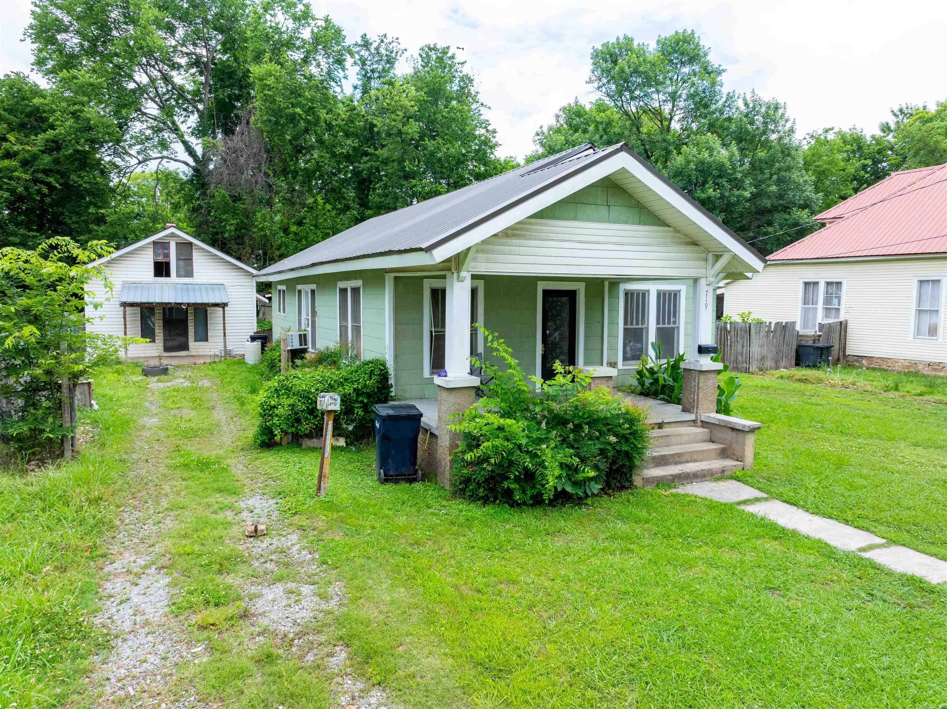 719 S Broad  Batesville, AR