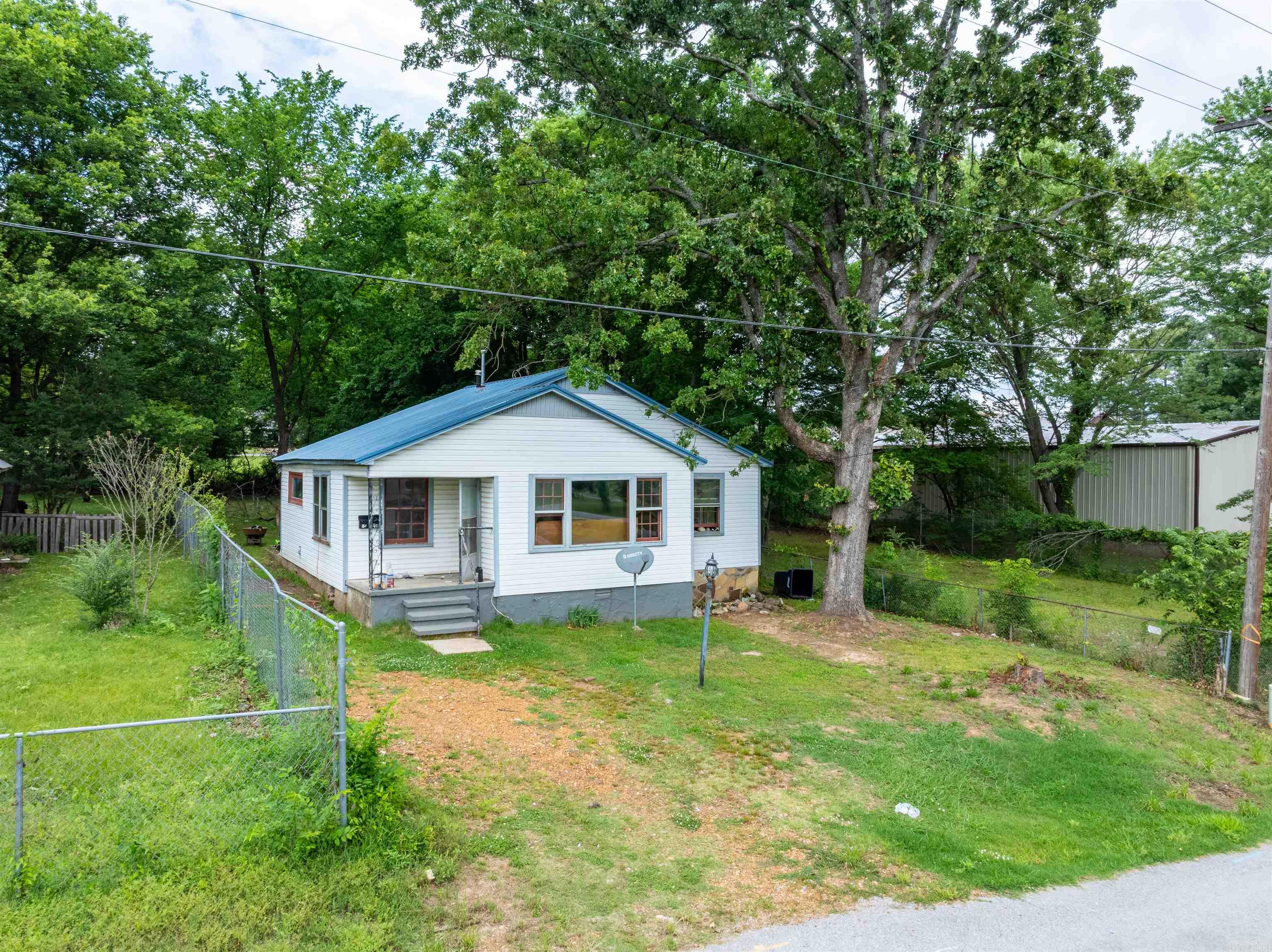 1525 Grays  Batesville, AR