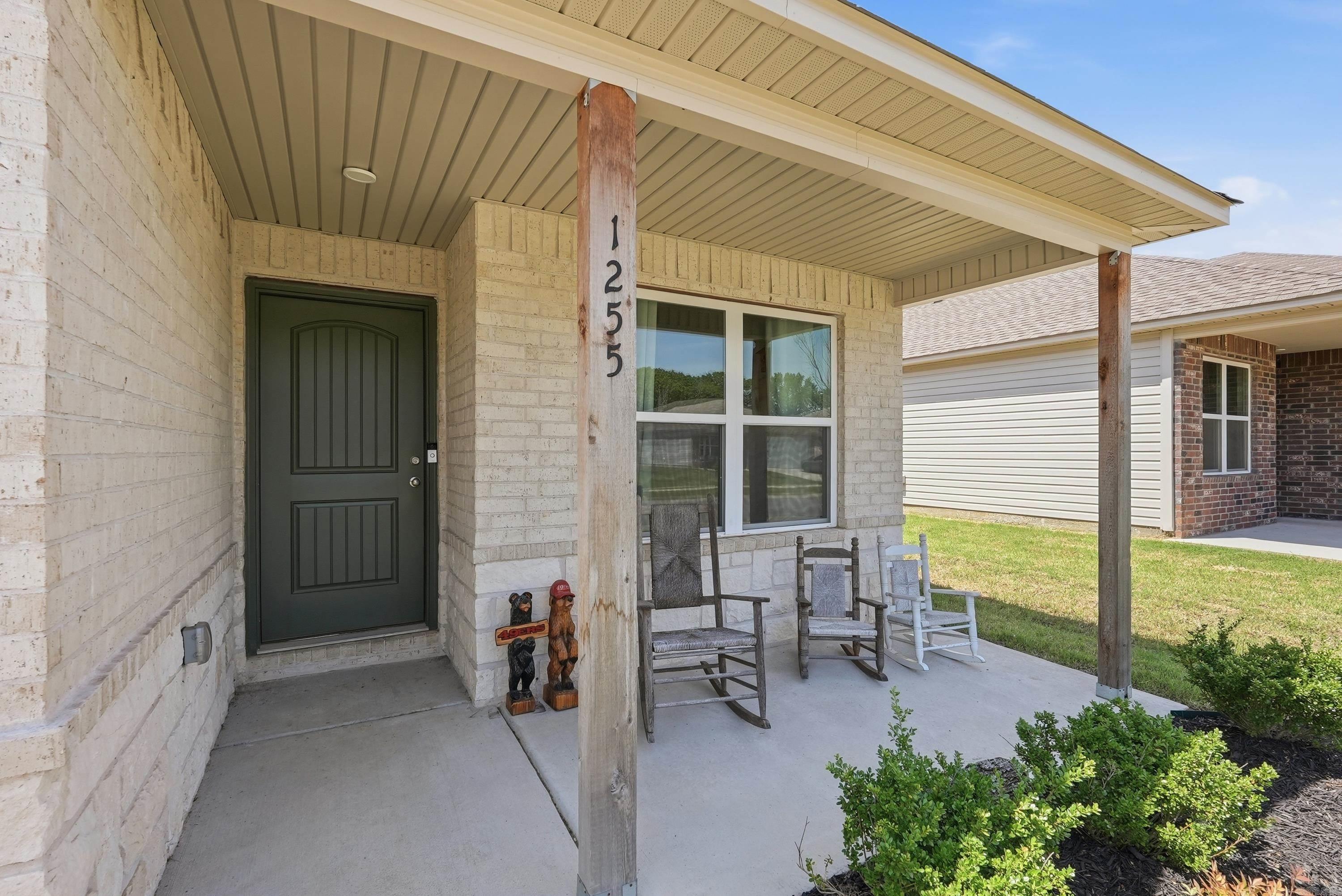1255 Agogo  Conway, AR