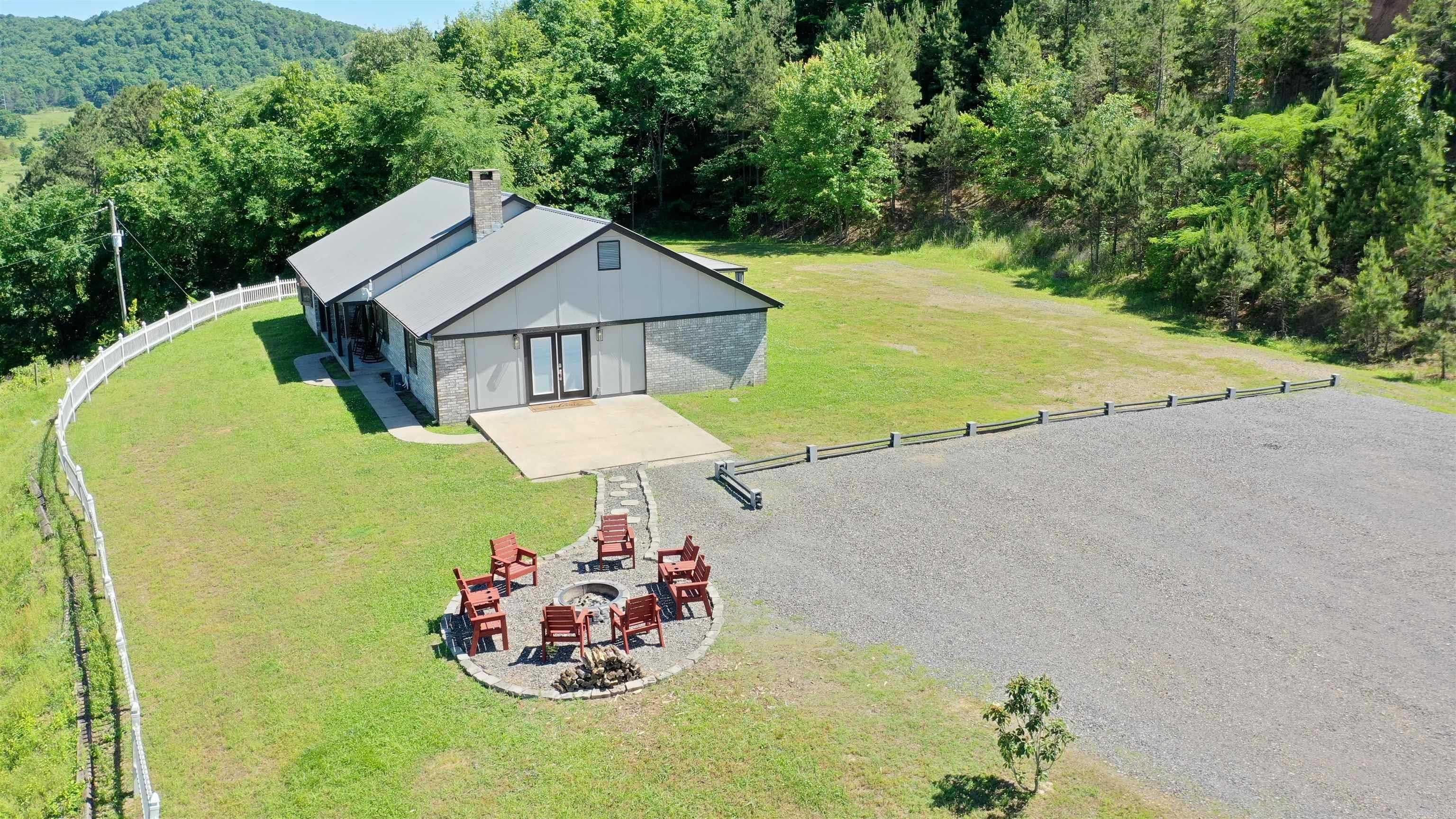 128  POLK RD 42  Mena, AR