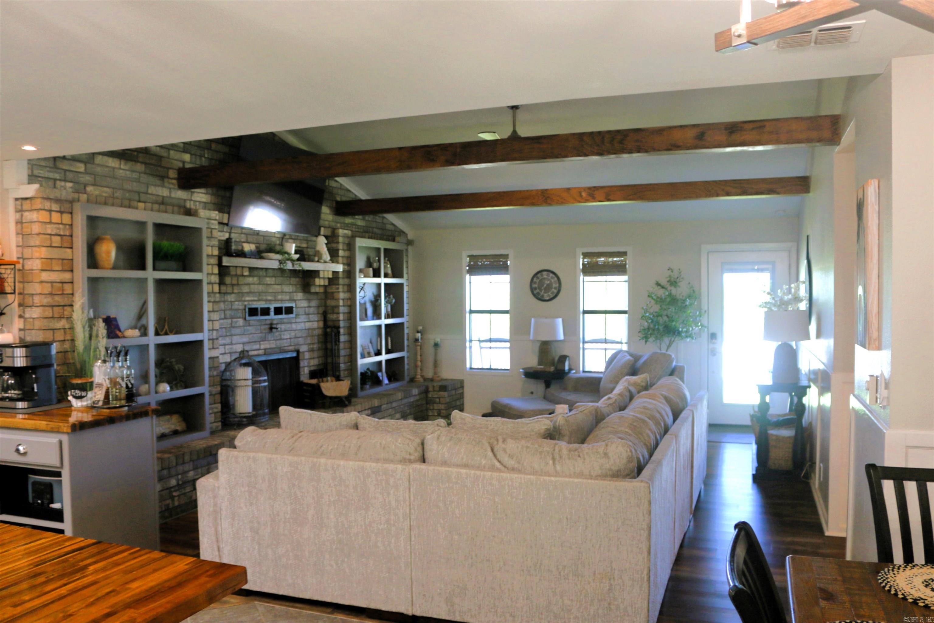 128 POLK RD 42  Mena, AR