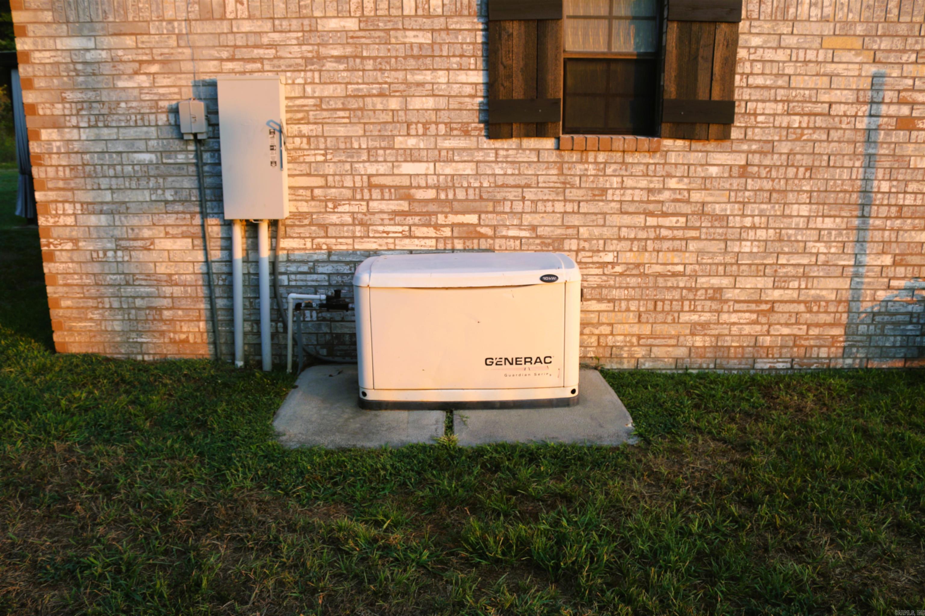128 POLK RD 42  Mena, AR