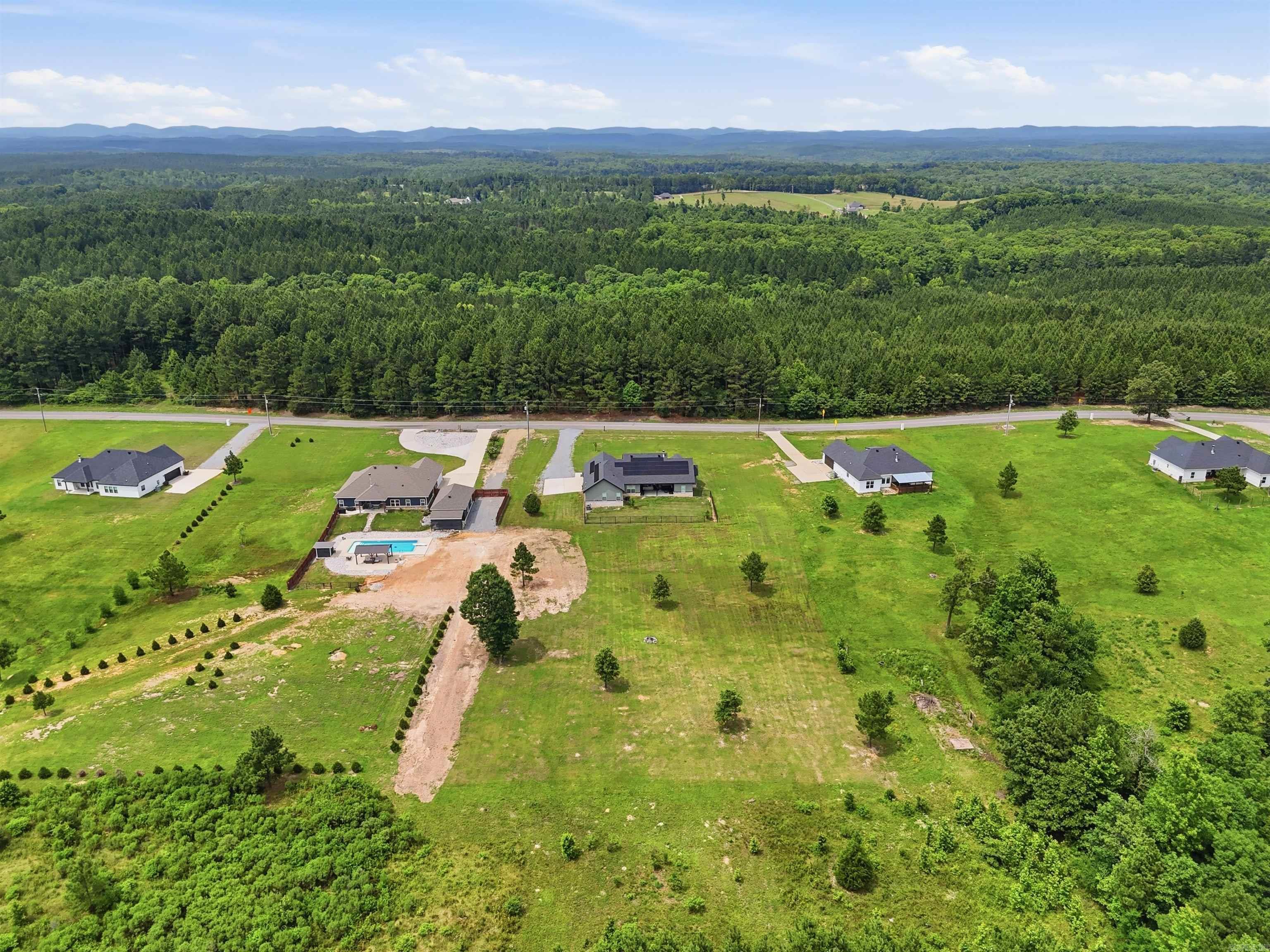 10549 Highway 298  Benton, AR