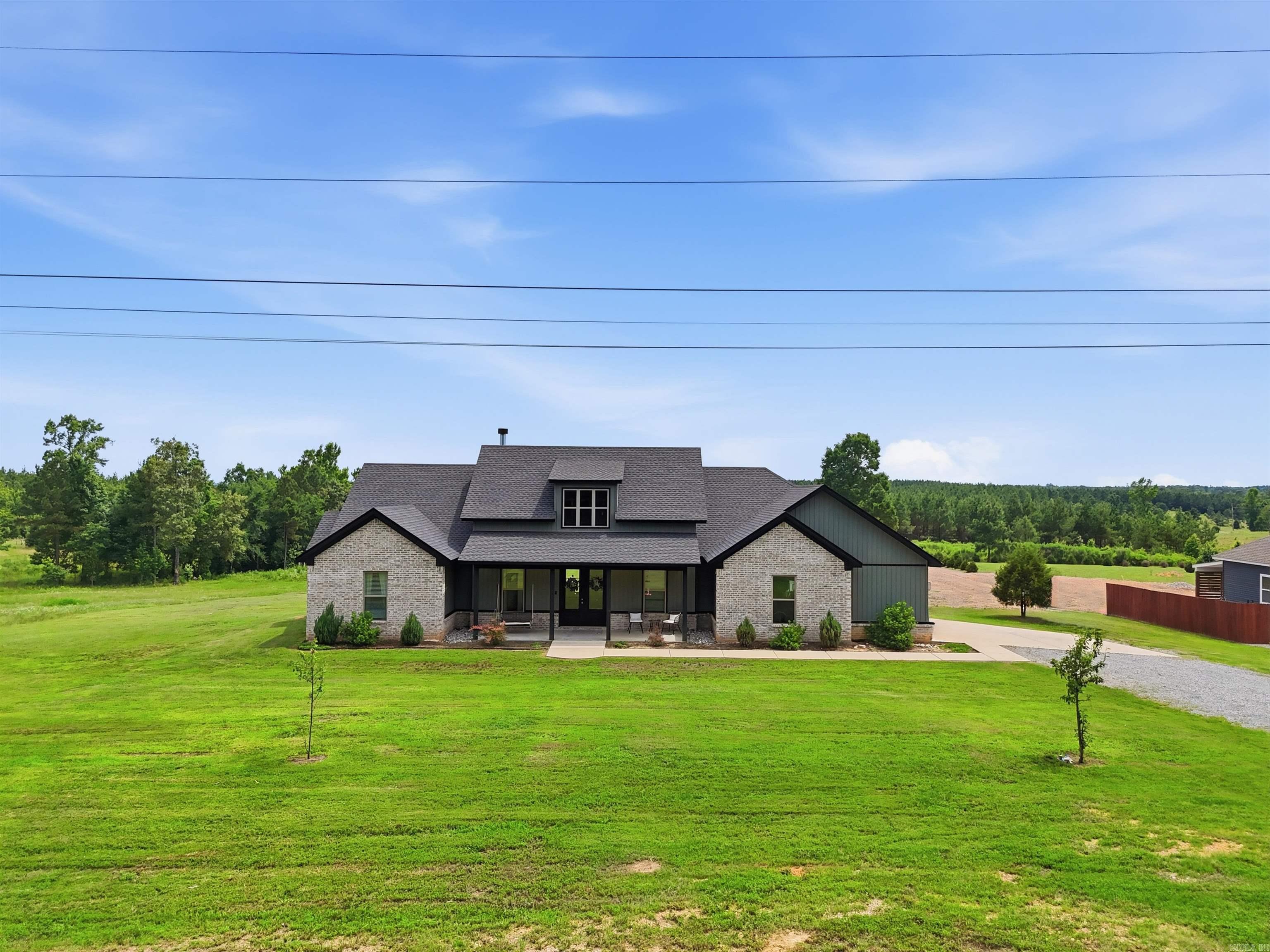 10549 Highway 298 Benton, AR 72019