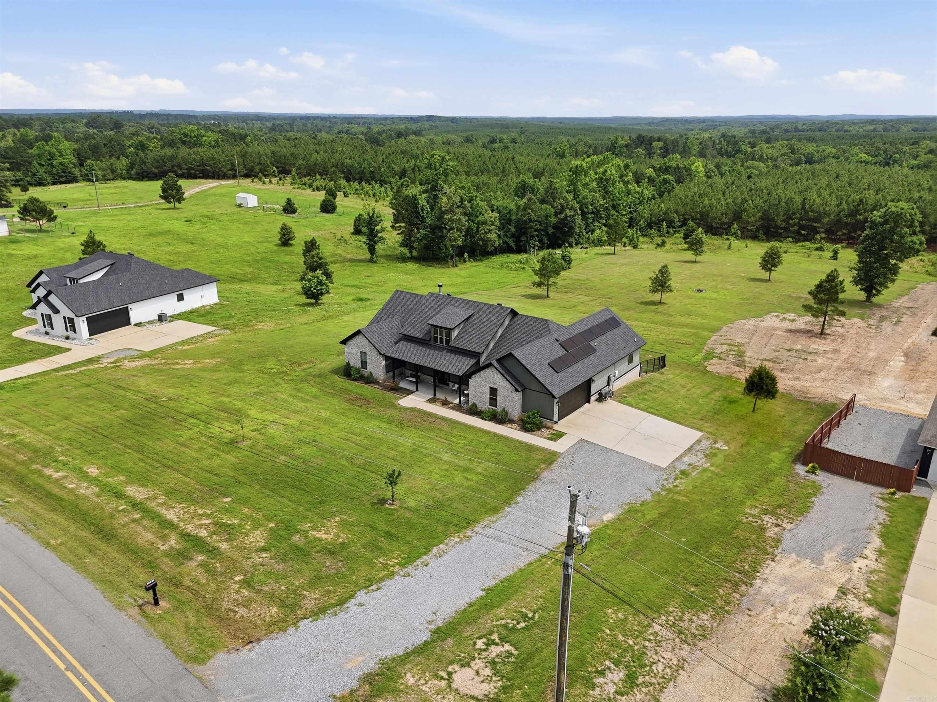10549 Highway 298  Benton, AR