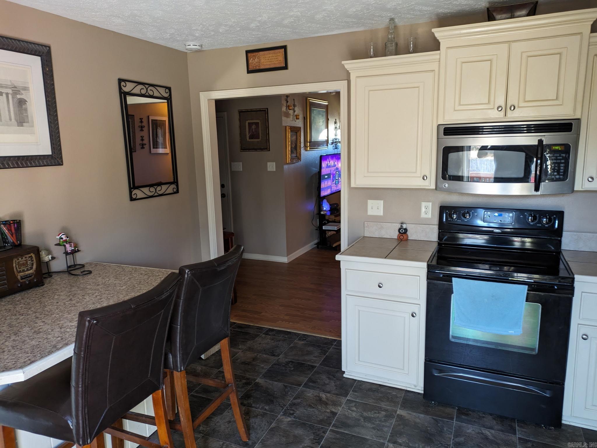 131 Weathering Dr  Austin, AR