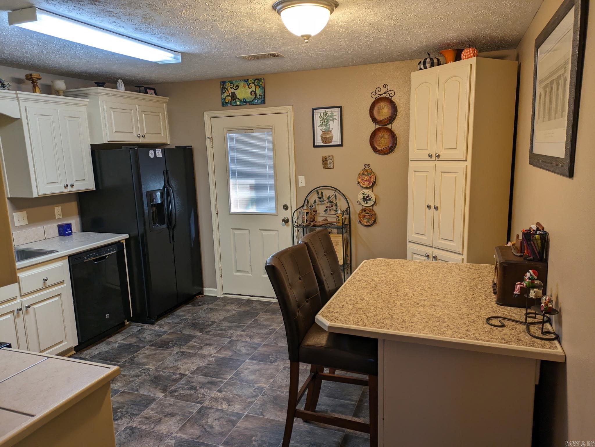 131 Weathering Dr  Austin, AR