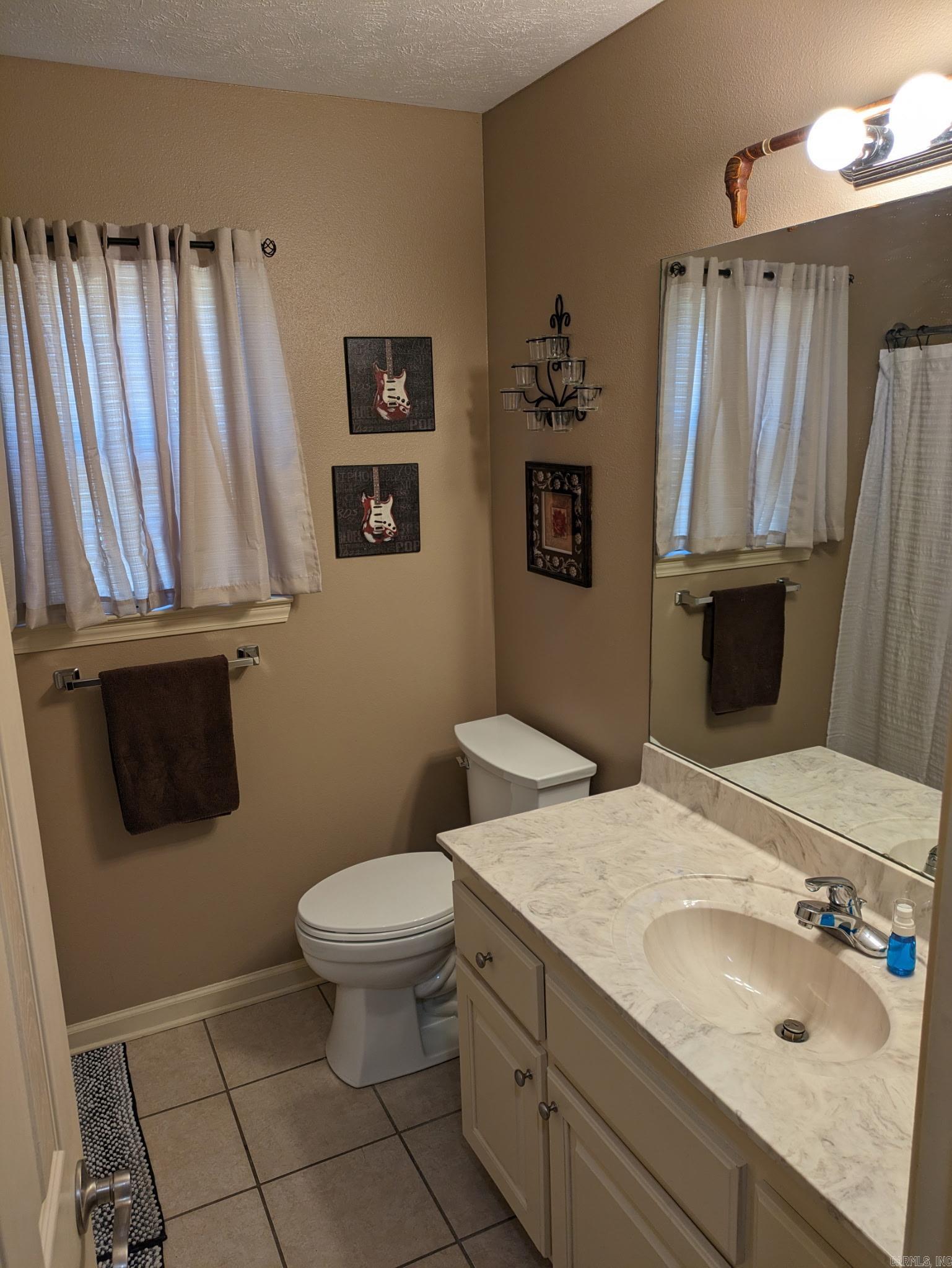 131 Weathering Dr  Austin, AR