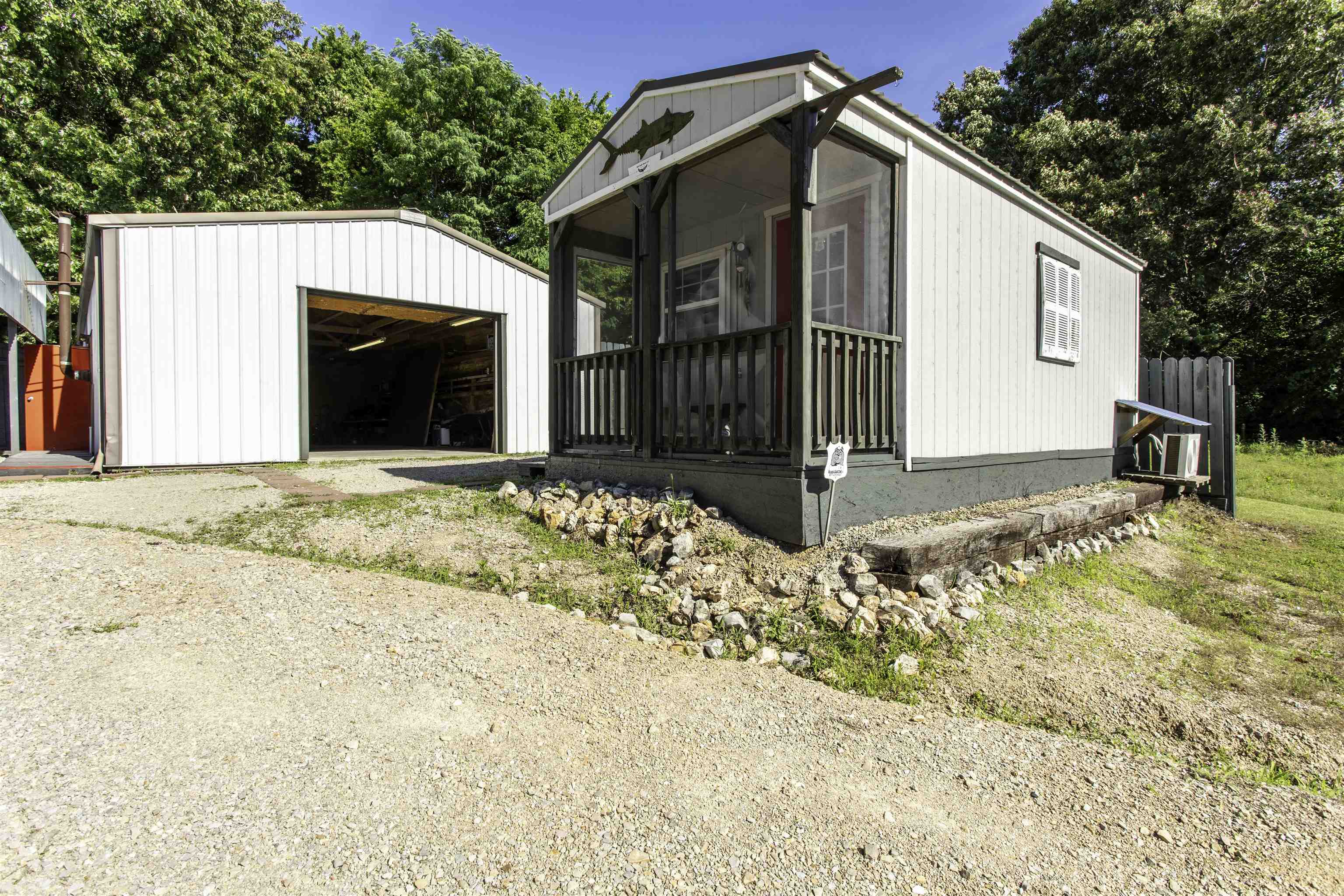 25 Bobo  Hardy, AR