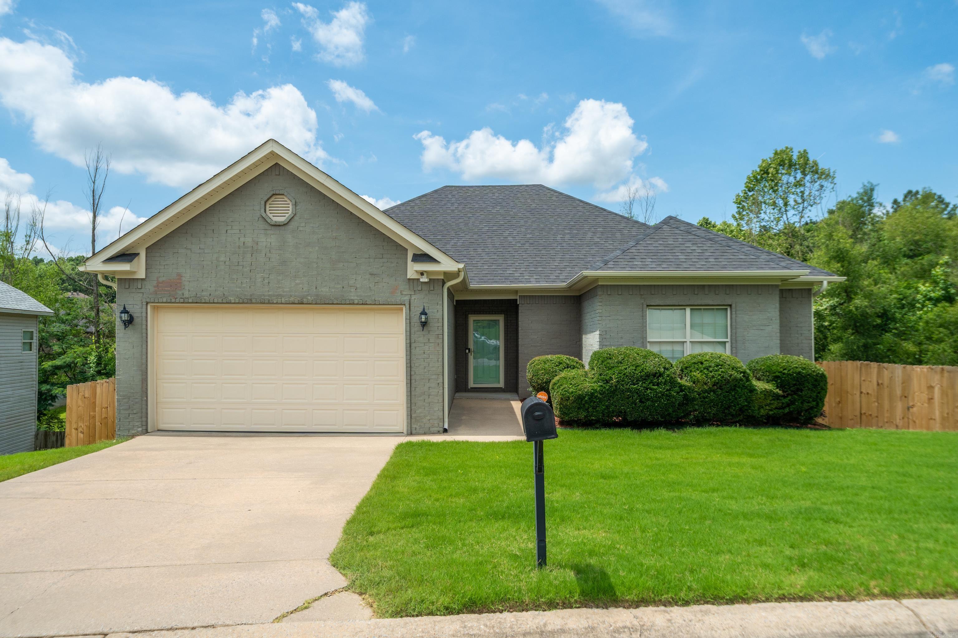 5705 John Hancock  Benton, AR