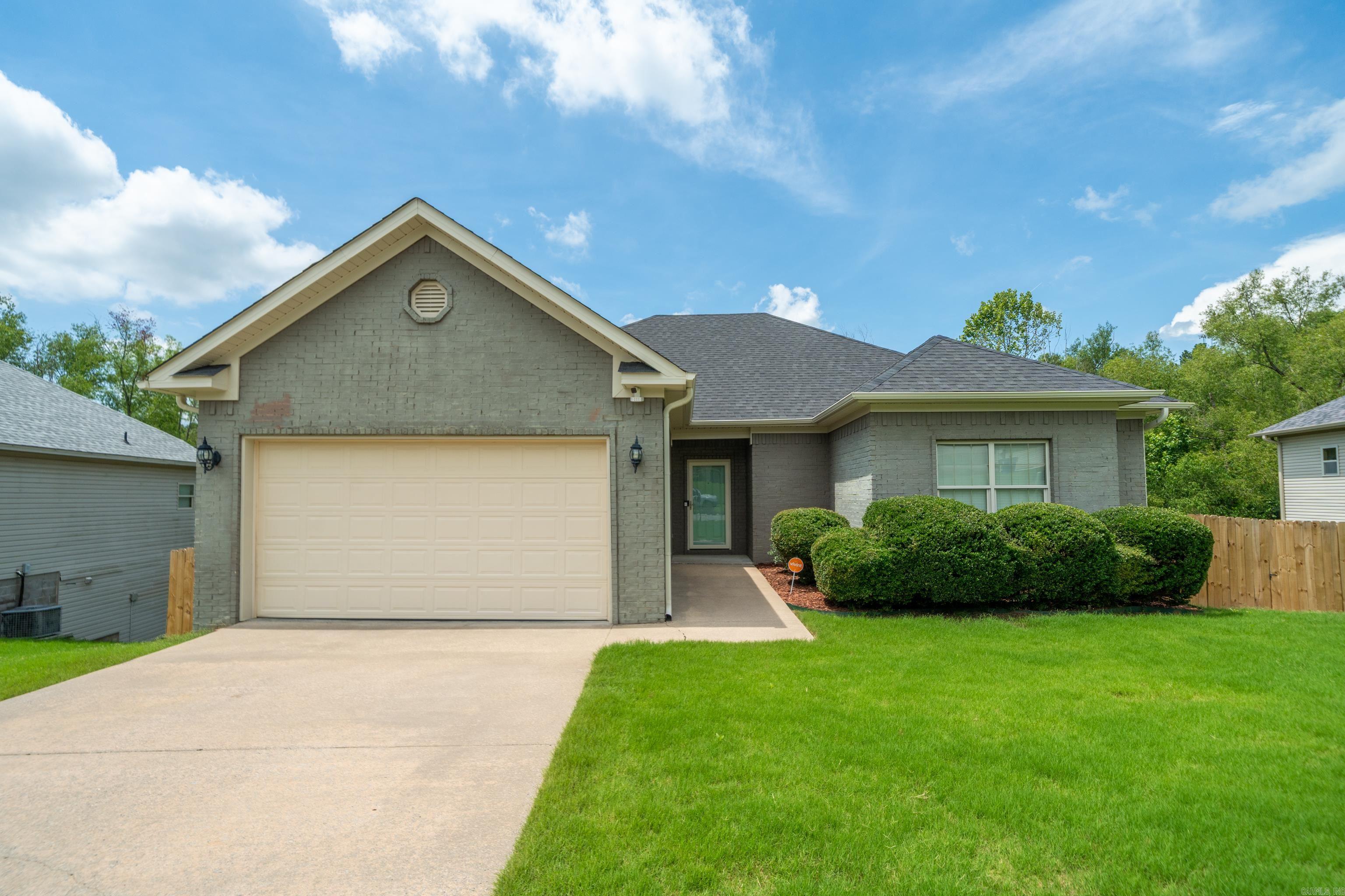 5705 John Hancock  Benton, AR