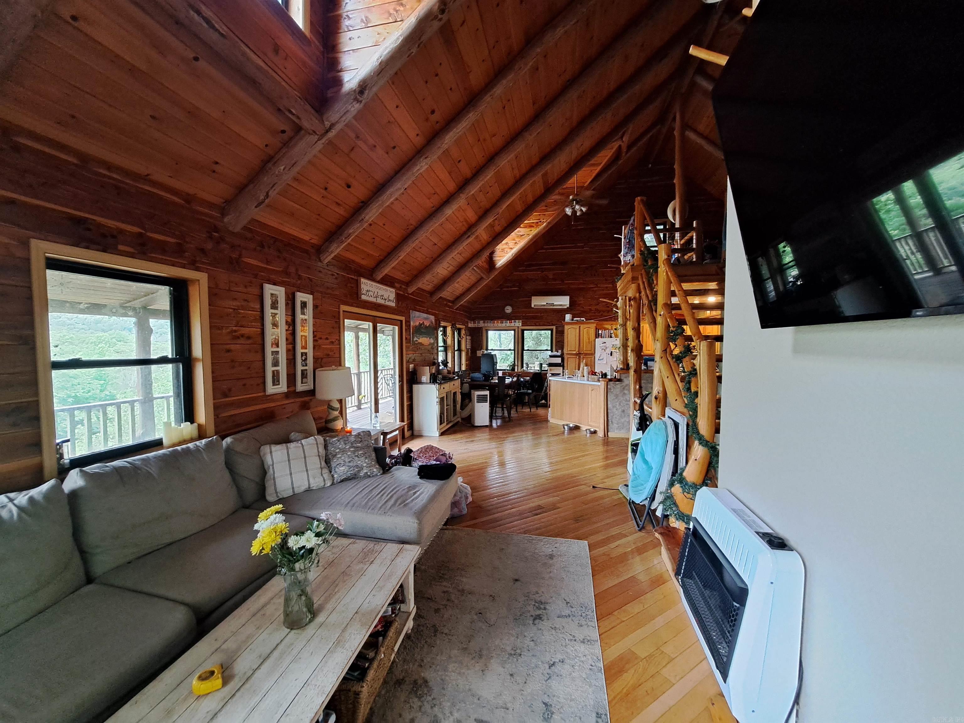 1317 Dutton  Melbourne, AR