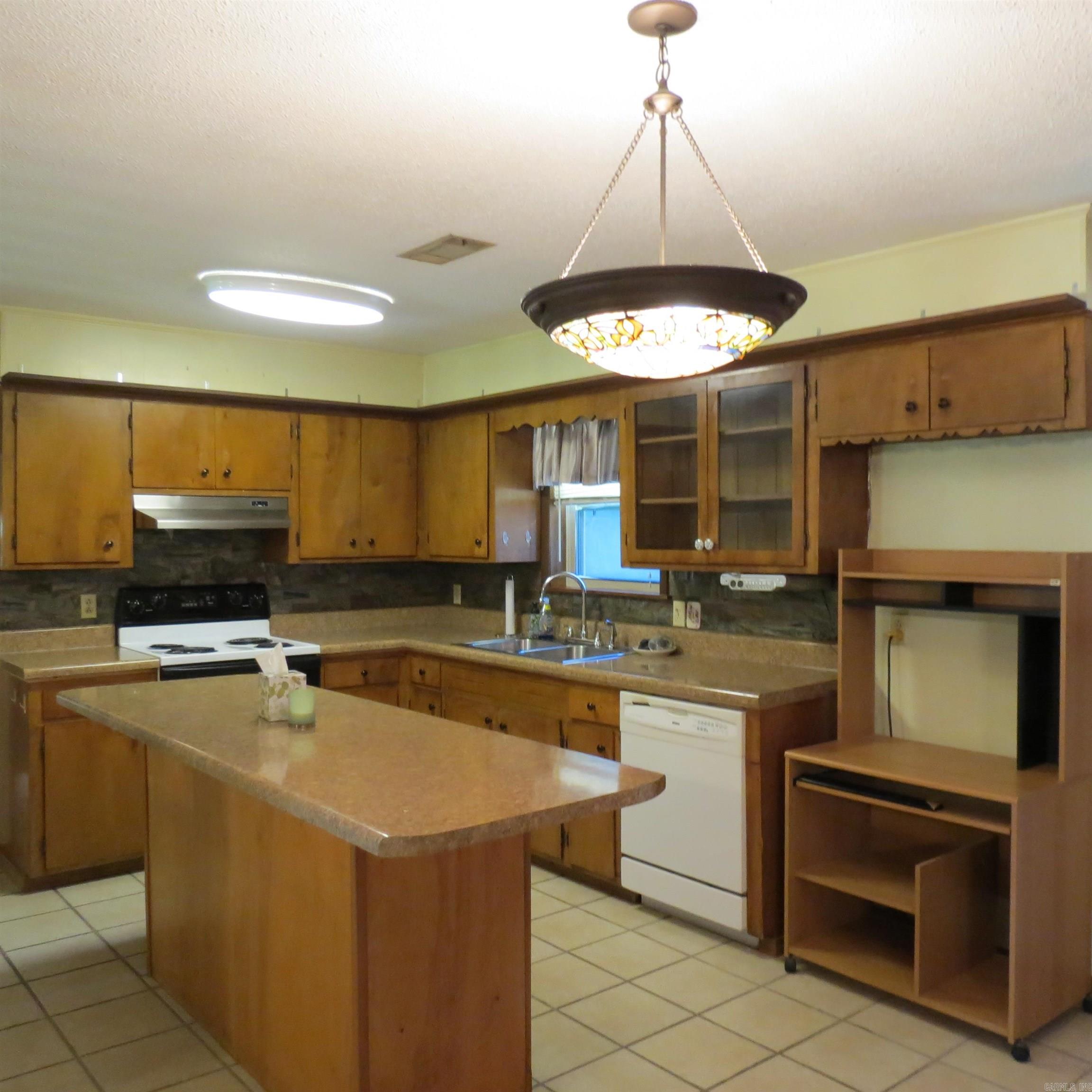 2000 Center  Rison, AR