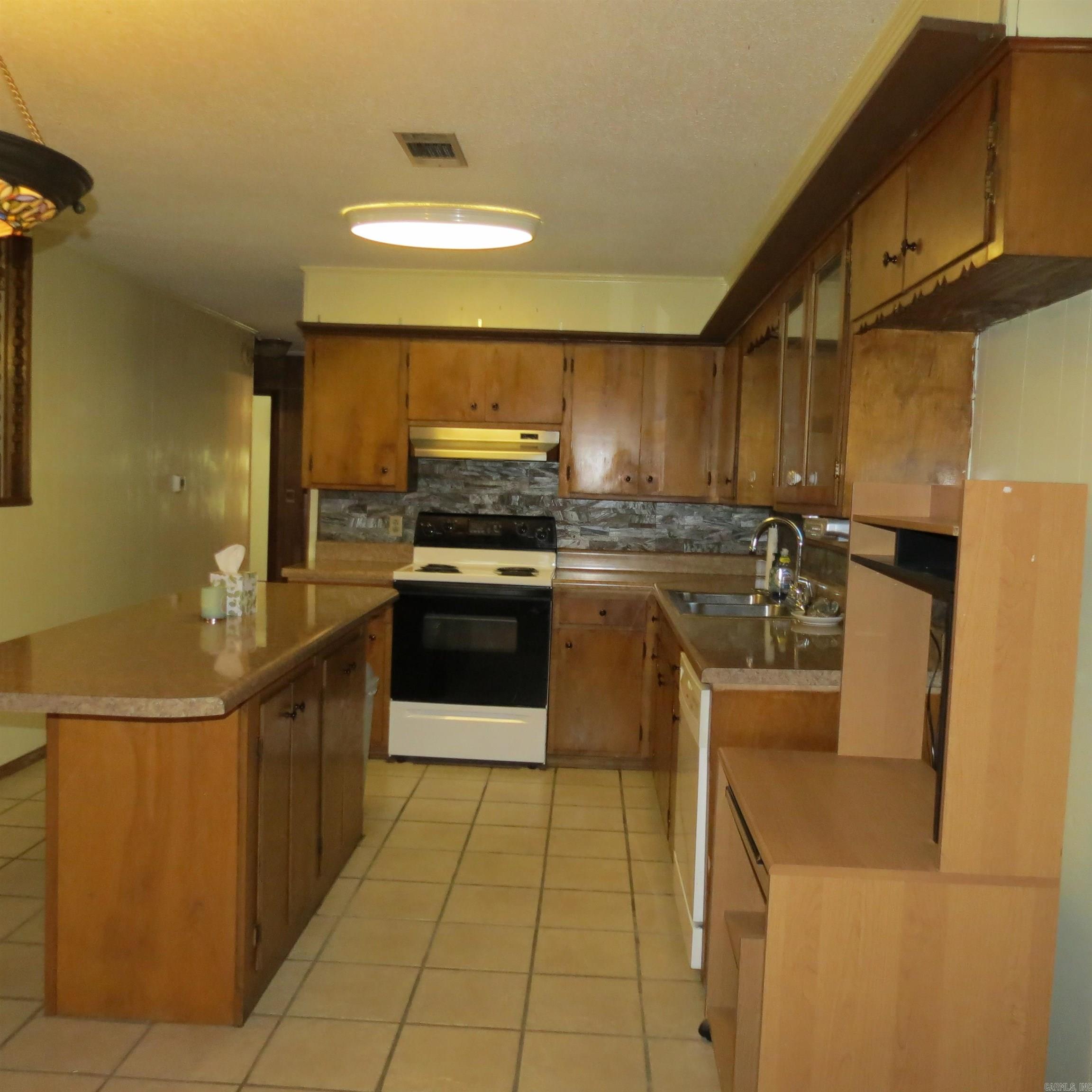 2000 Center  Rison, AR