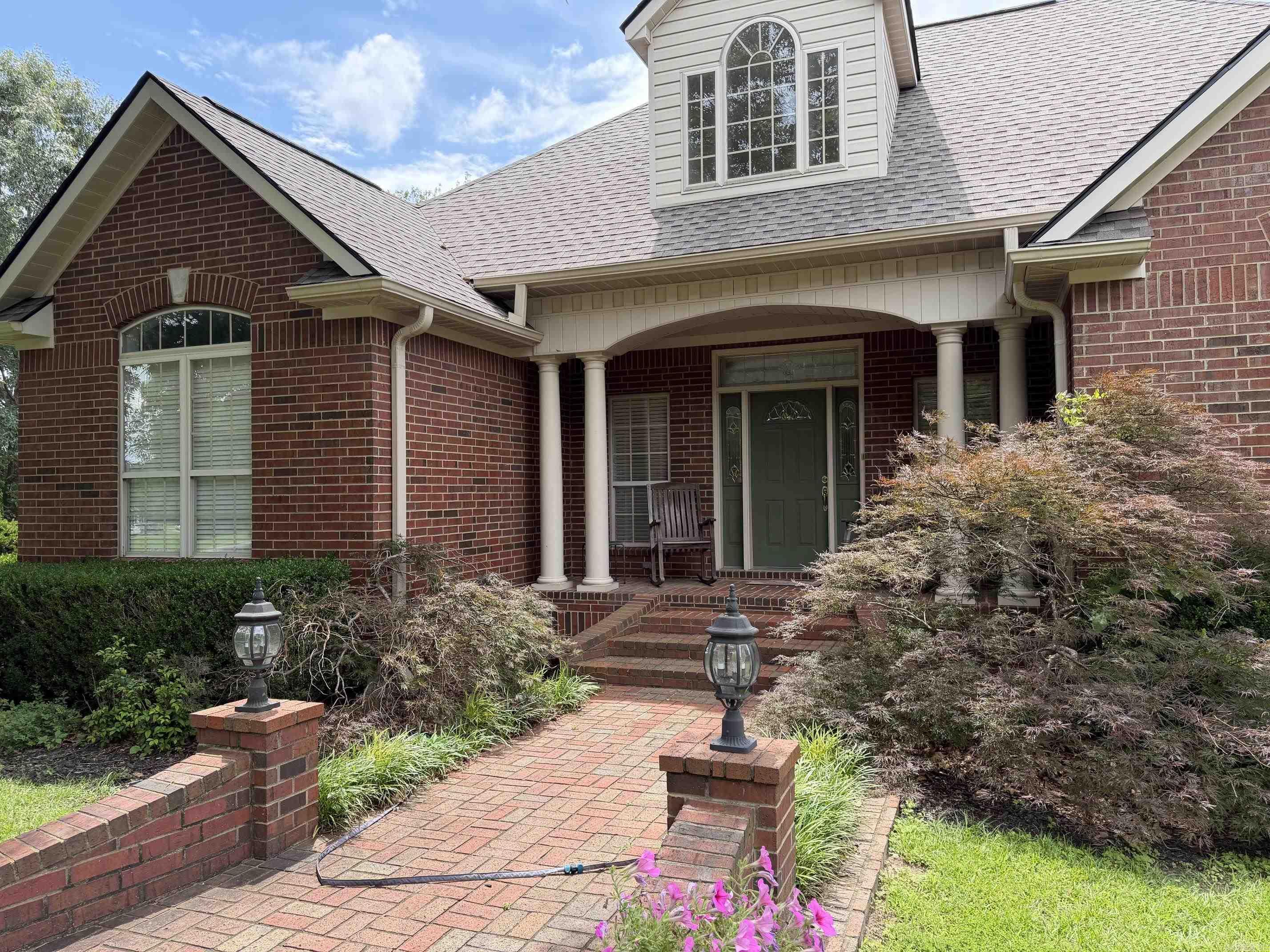 206 N Riggsville Drive  Mountain View, AR