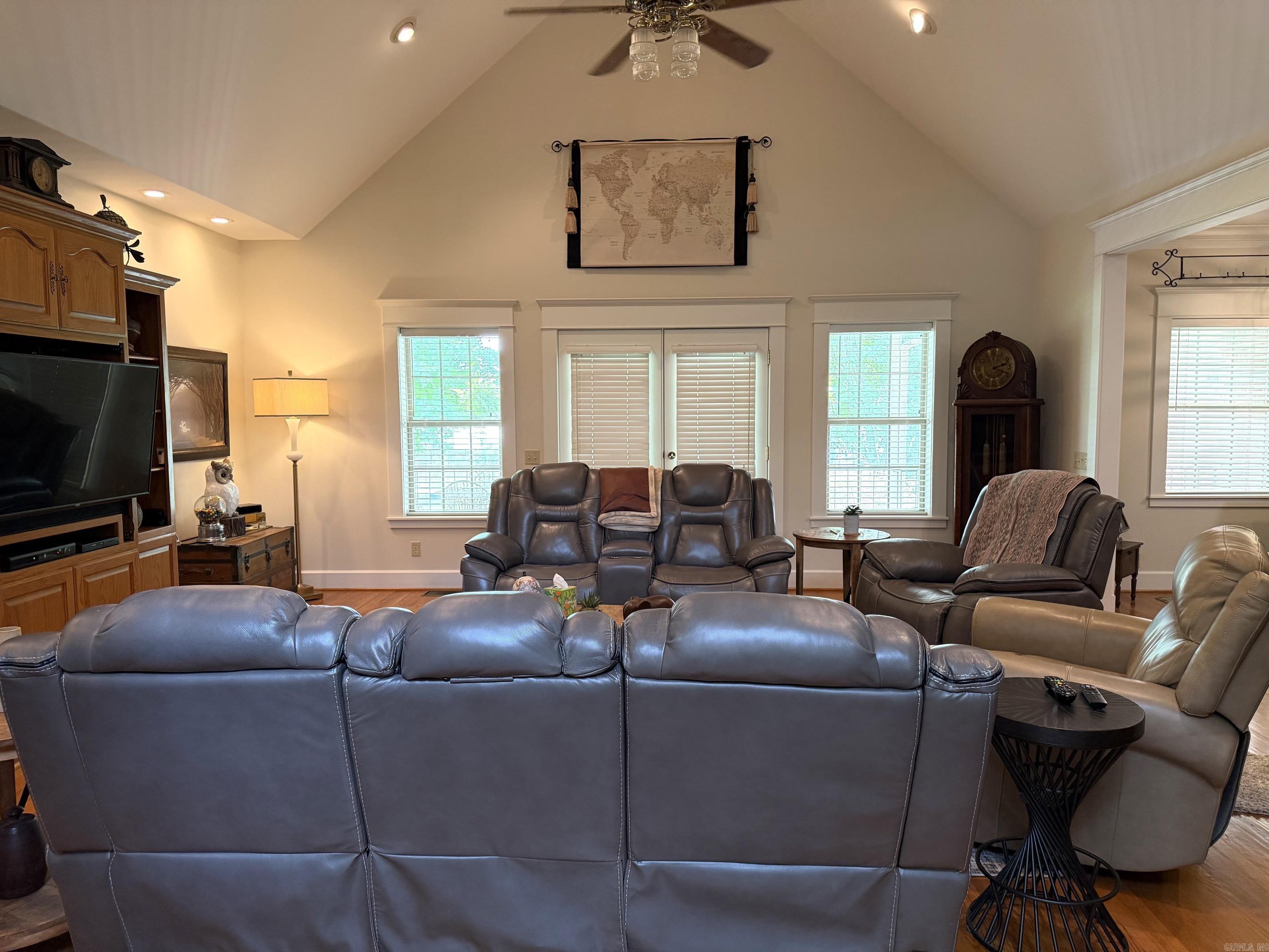 206 N Riggsville Drive  Mountain View, AR