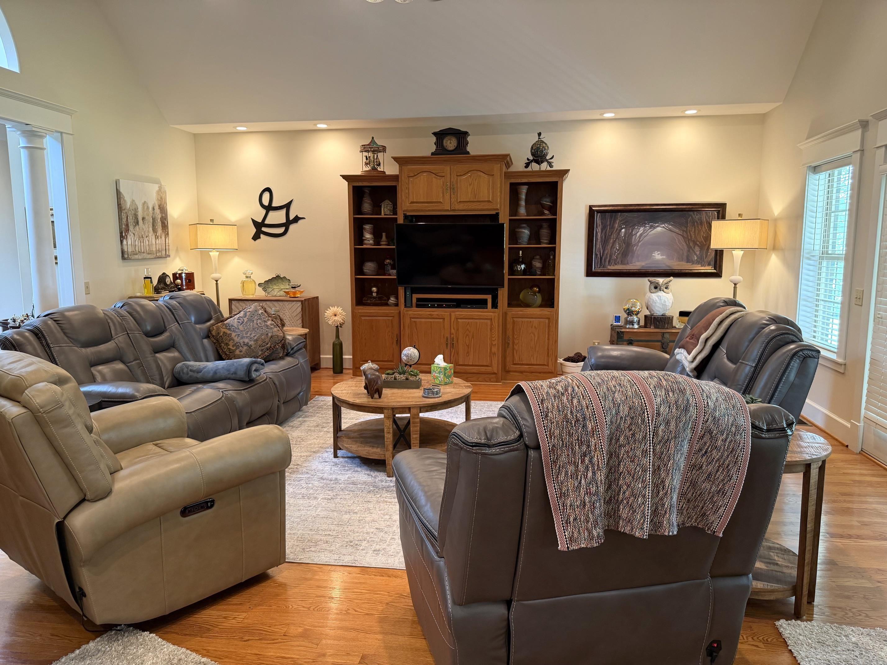 206 N Riggsville Drive  Mountain View, AR