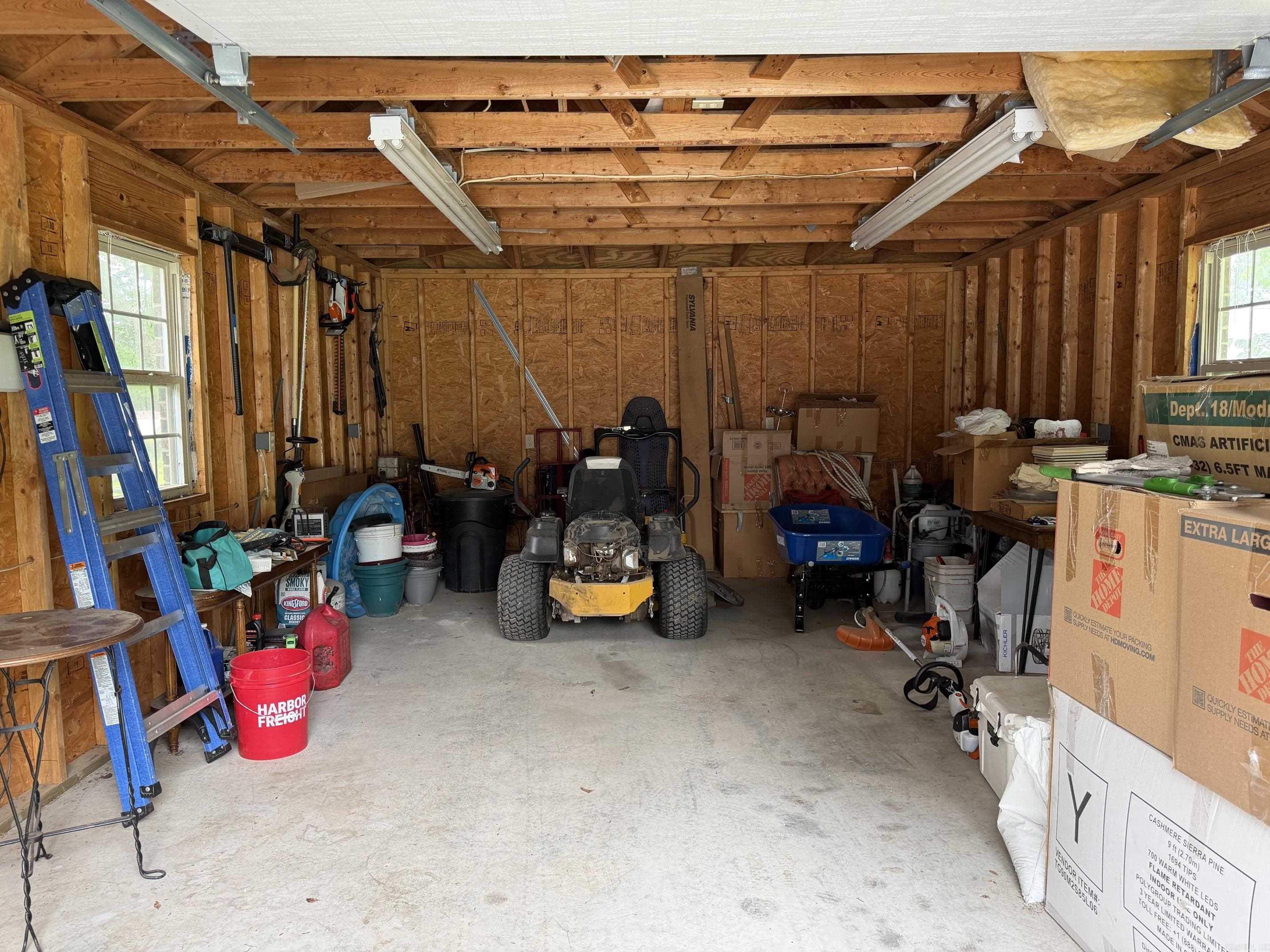 206 N Riggsville Drive  Mountain View, AR