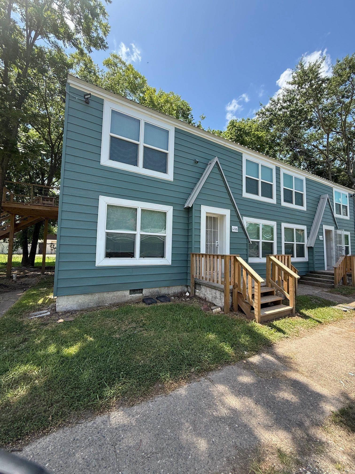 1226 School  Malvern, AR