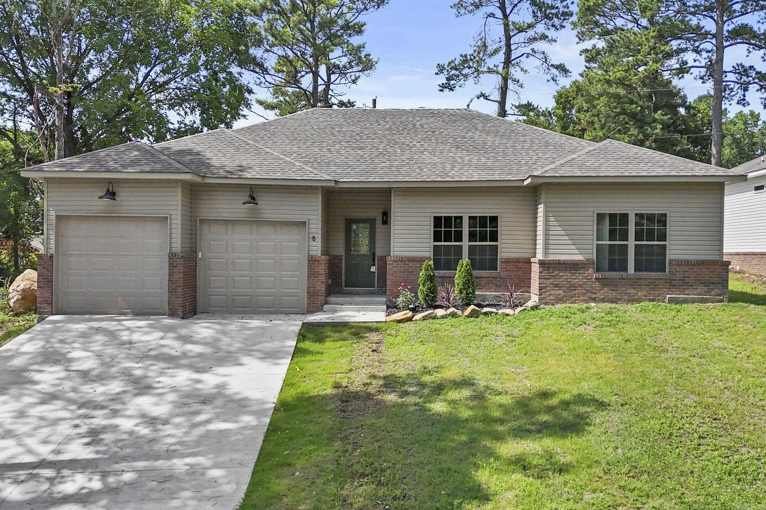 8 Lita  Little Rock, AR