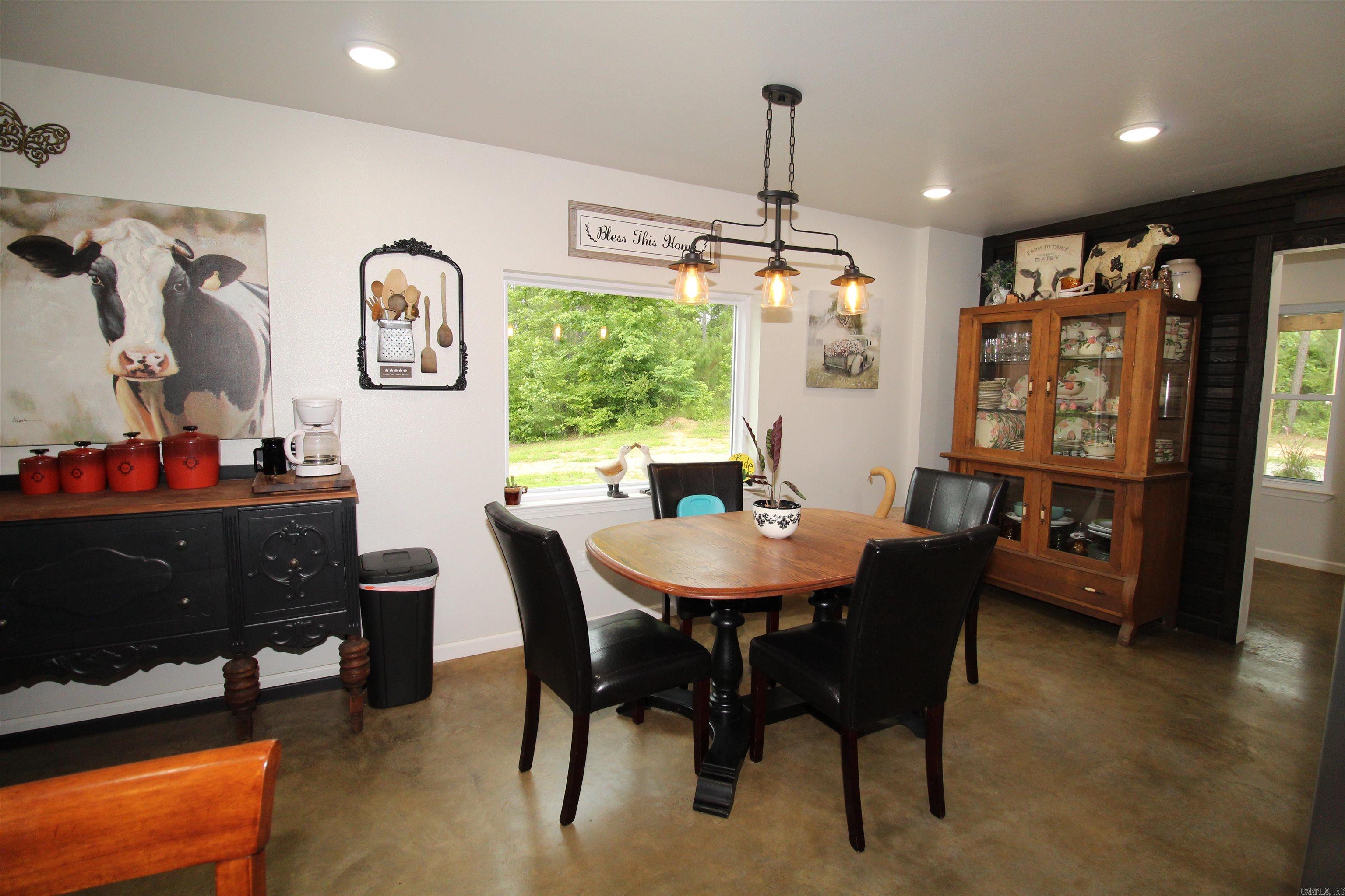 1174 Grant County Road 68  Sheridan, AR