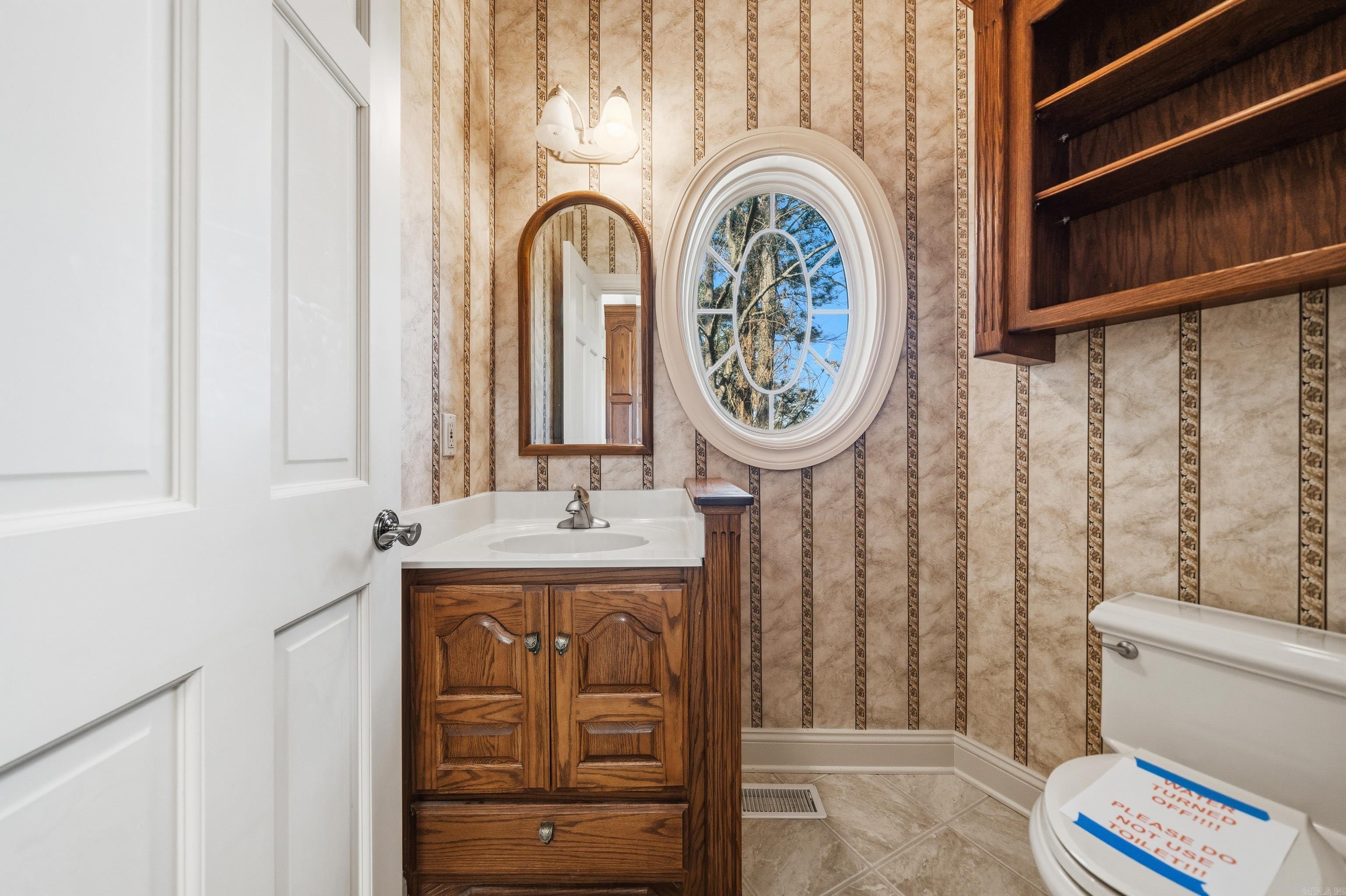 12 Loyola Ln  Hot Springs Village, AR