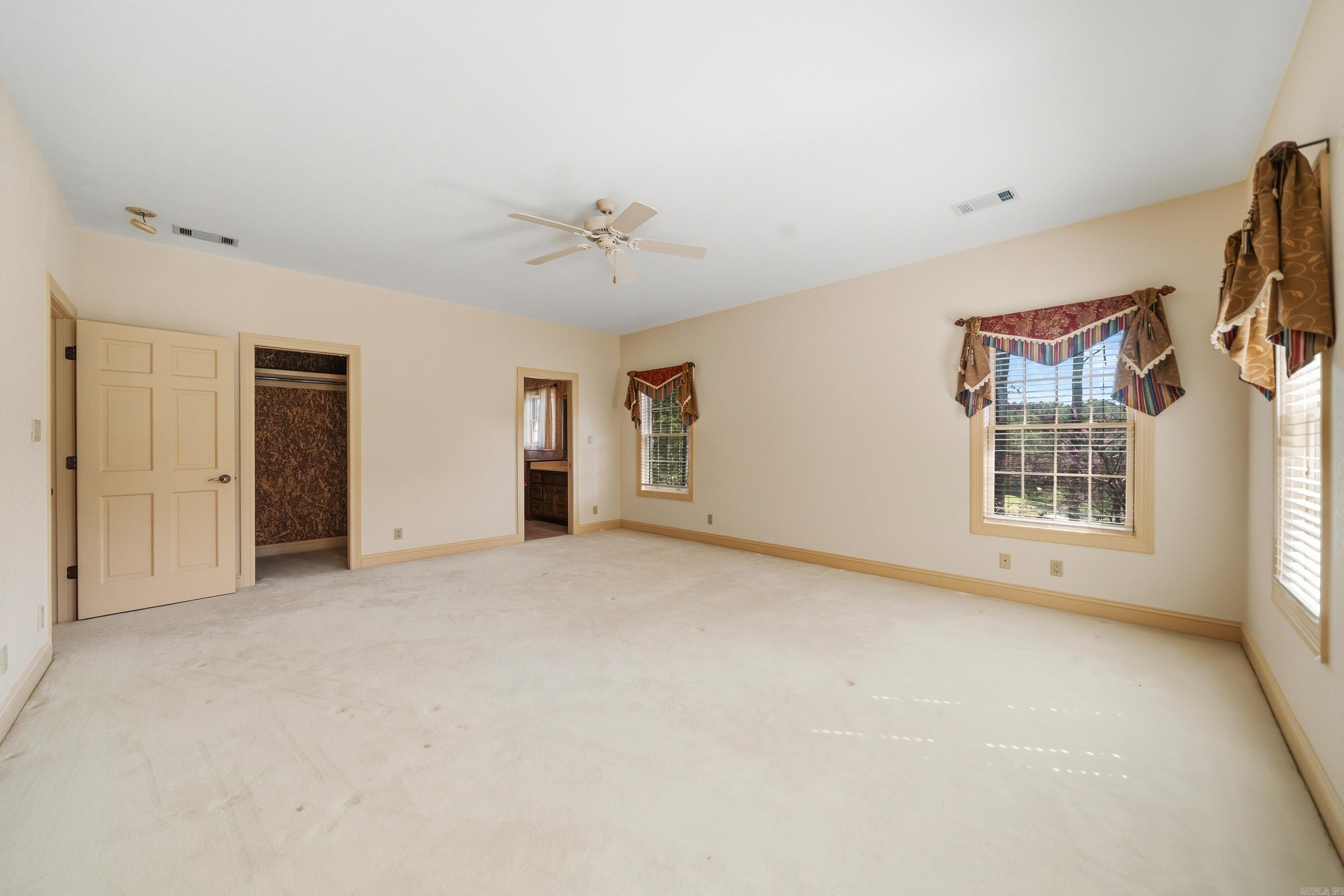 12 Loyola Ln  Hot Springs Village, AR